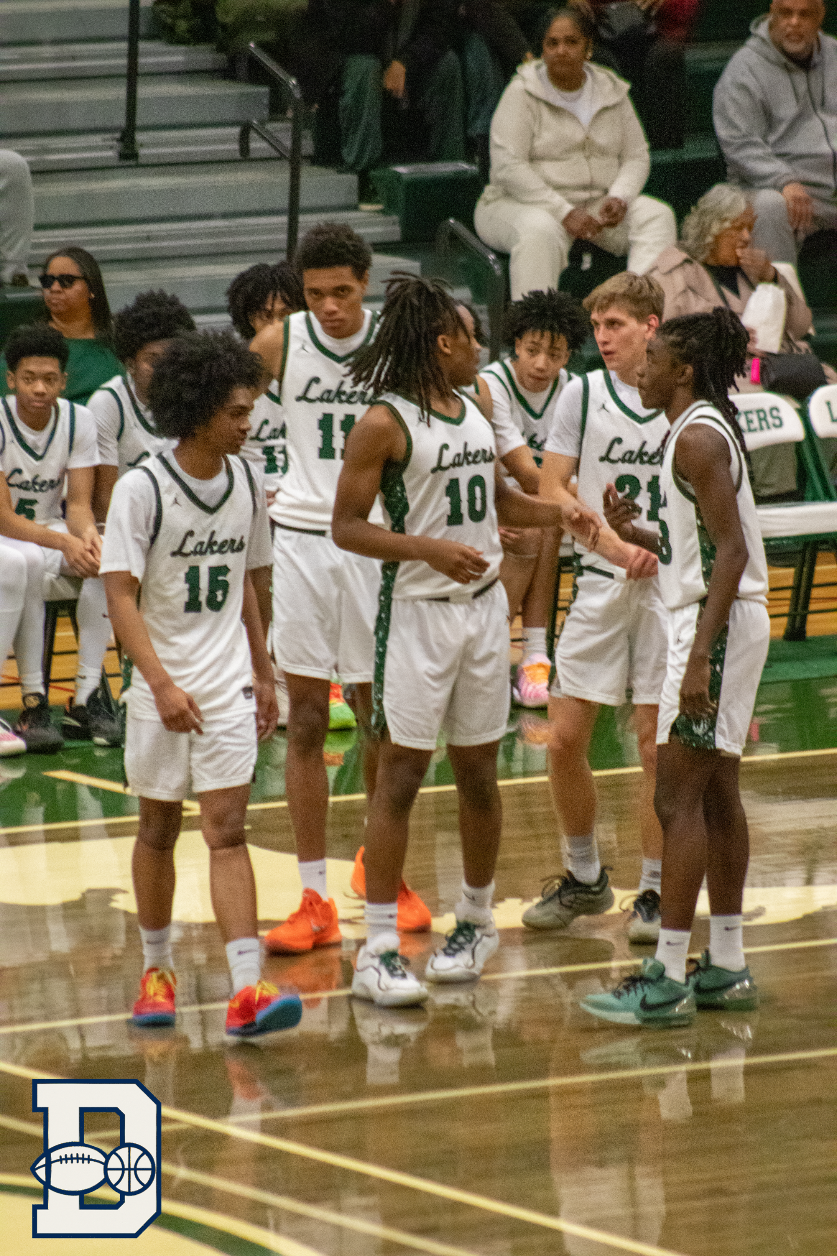 West Bloomfield Wins District Title, Defeats Orchard Lake St. Mary’s 39-36