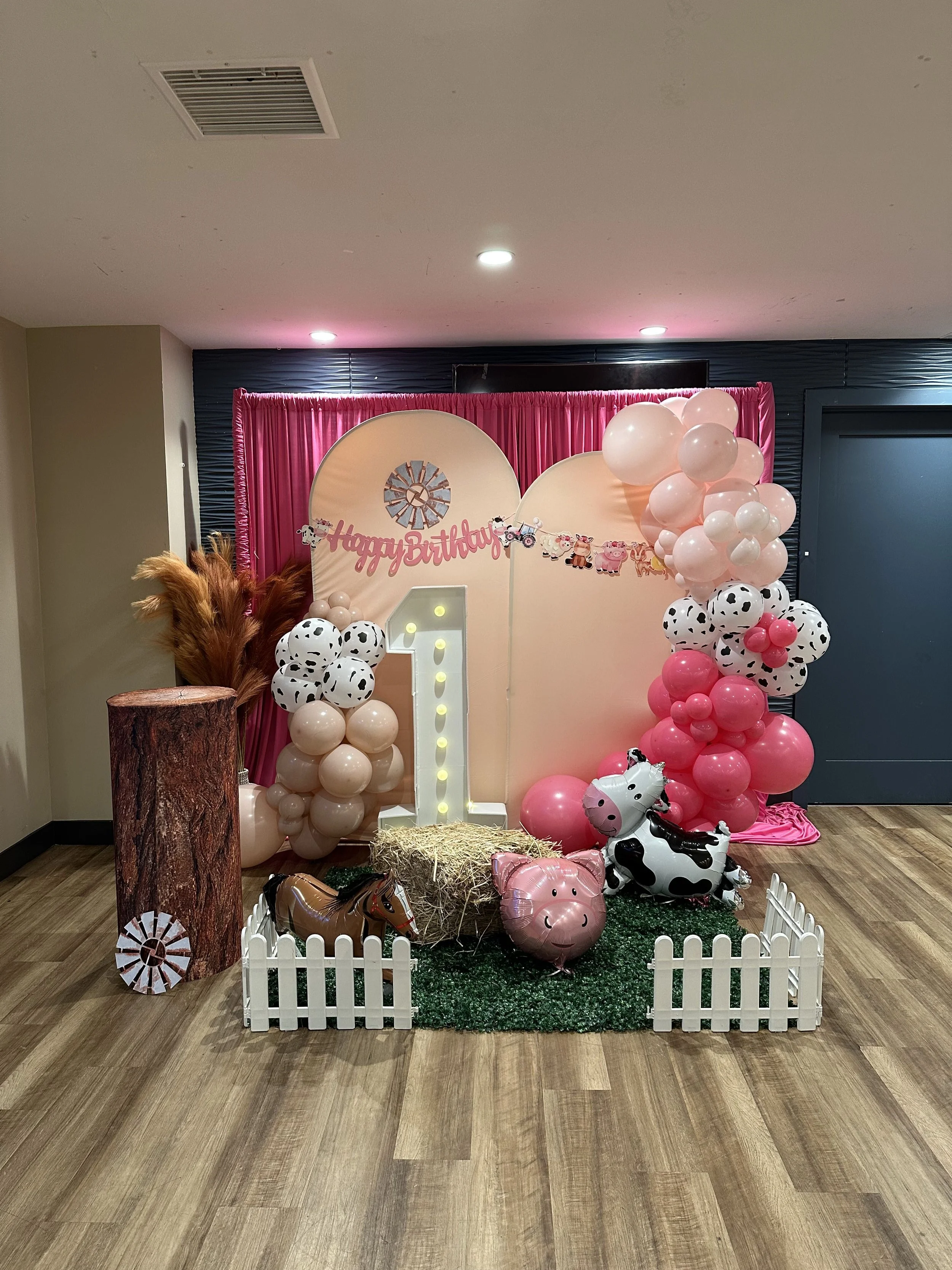 Little Farmer’s Barnyard Bash