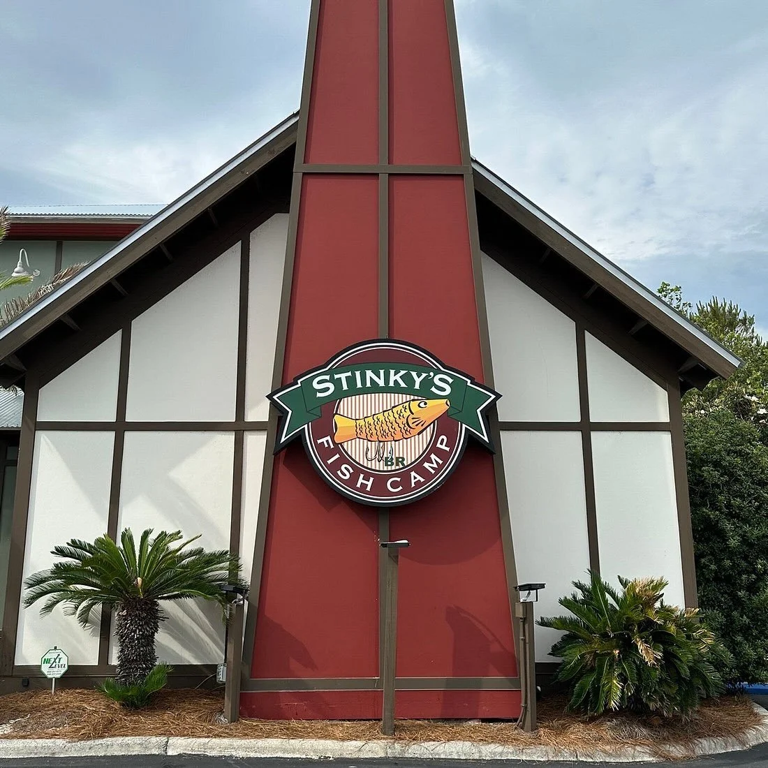 Some nearby restaurants that are our absolute favorites.