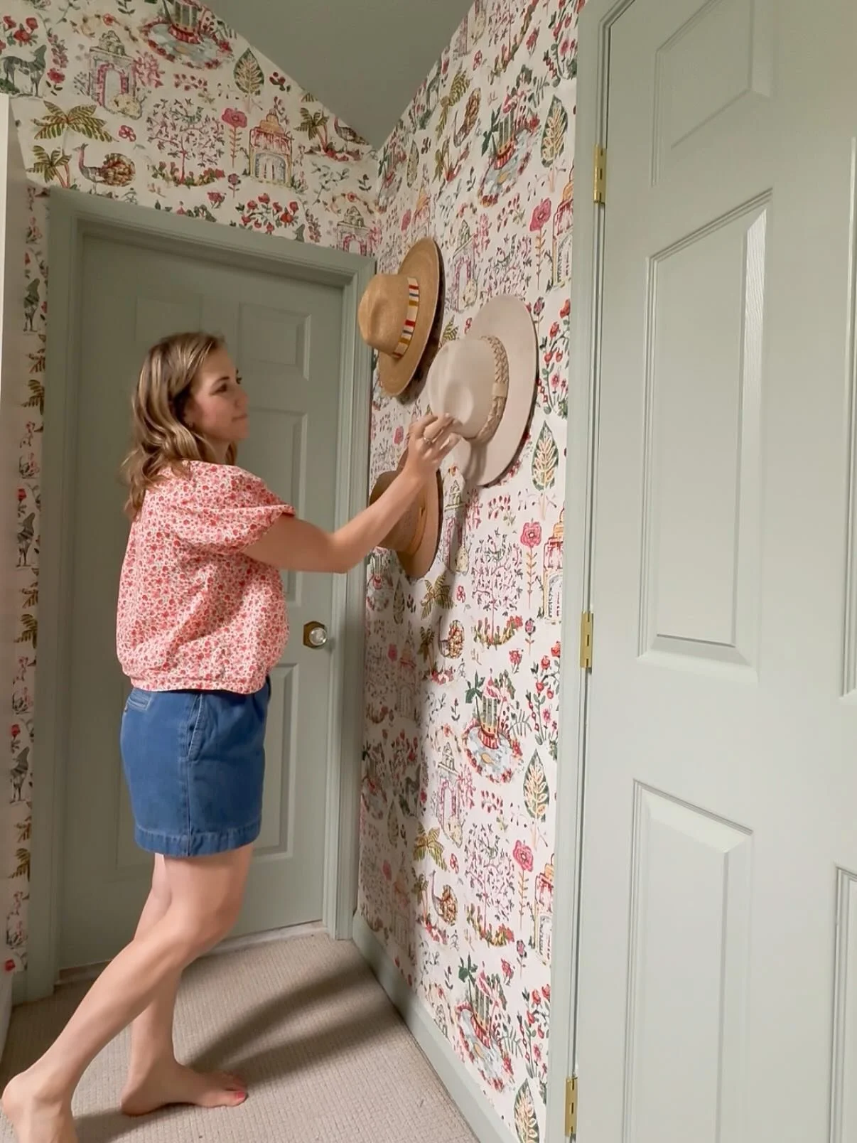 Dream Closet Reveal (in photos)! I know some of us are yearning for the old version of Instagram. The slowness with less transitions and overstimulating sounds&hellip;at least I am! 🙋🏻&zwj;♀️

I have linked the project to my ShopMy and LTK Dream Cl