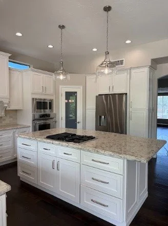 Kitchen (4).jpg