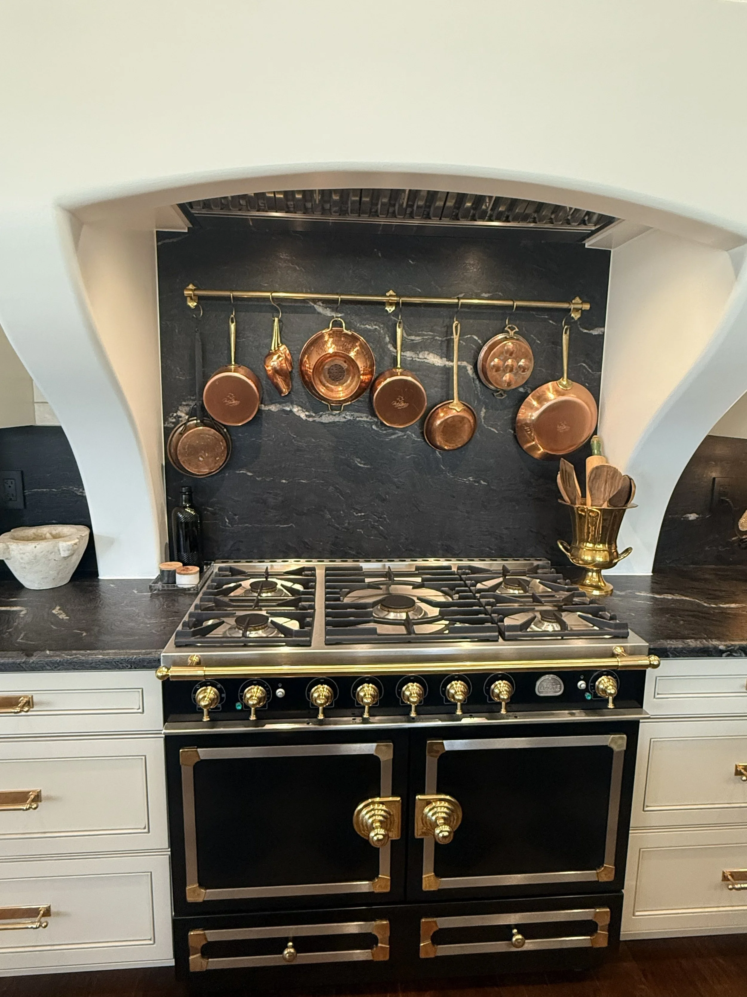 Classy Kitchen 3.jpeg