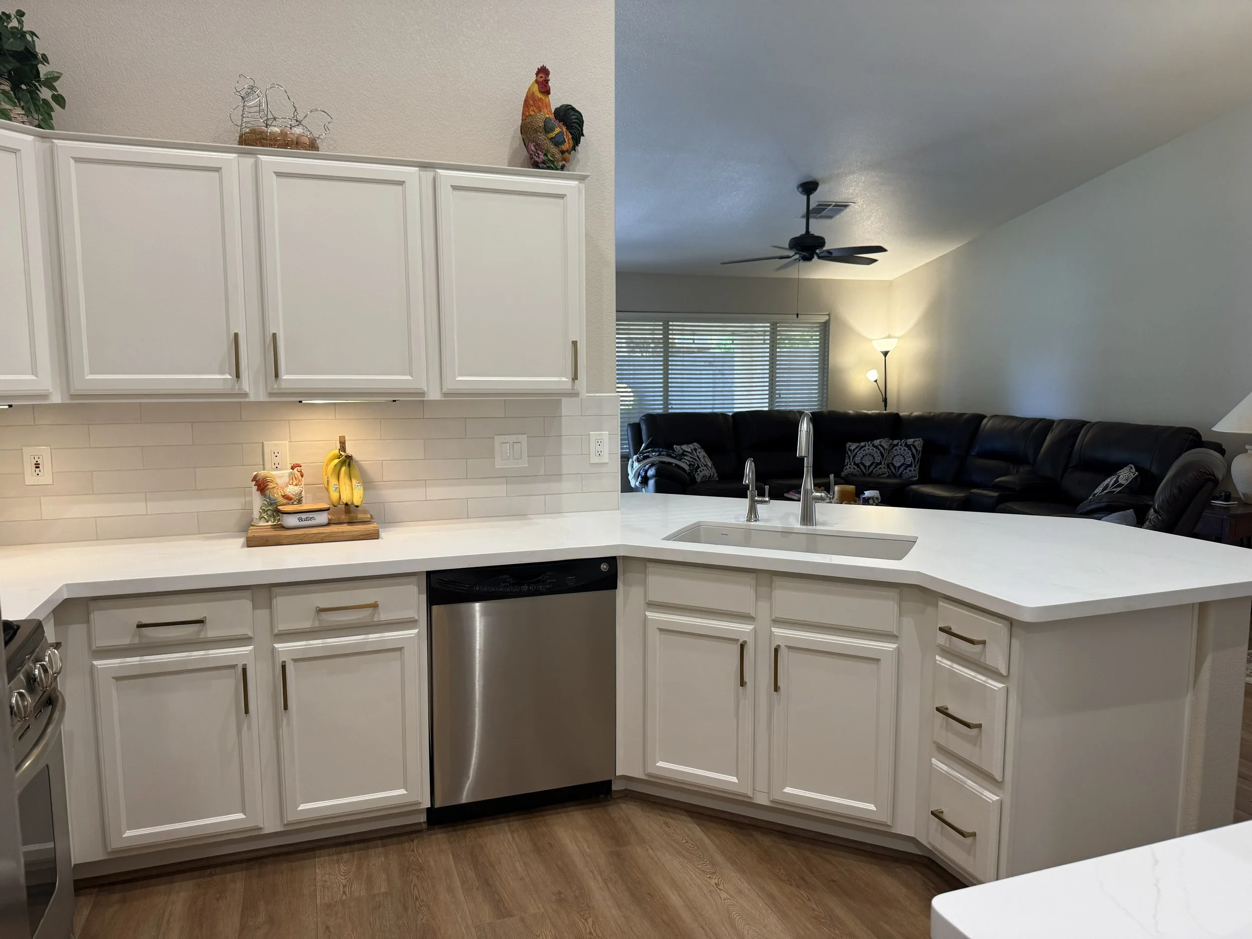 Modern & Bright Kitchen Remodel