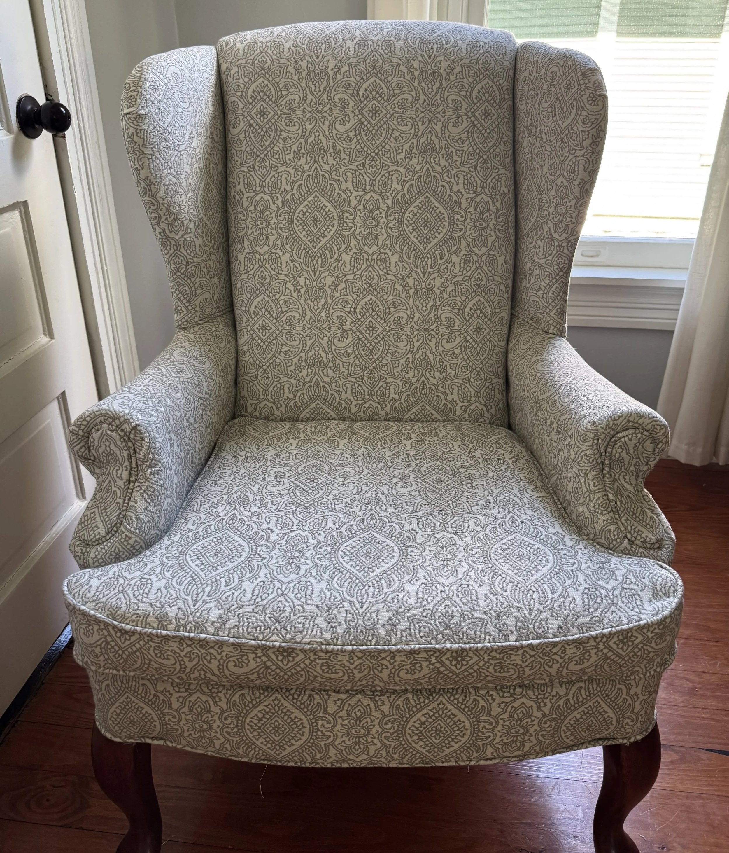 Cream Medallion Wingback &mdash; side