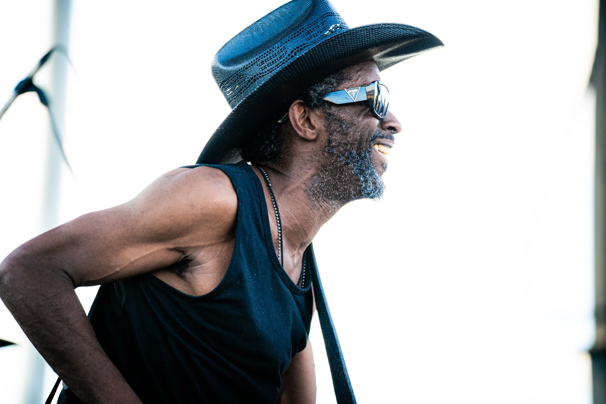 Ayron Jones-1.jpeg