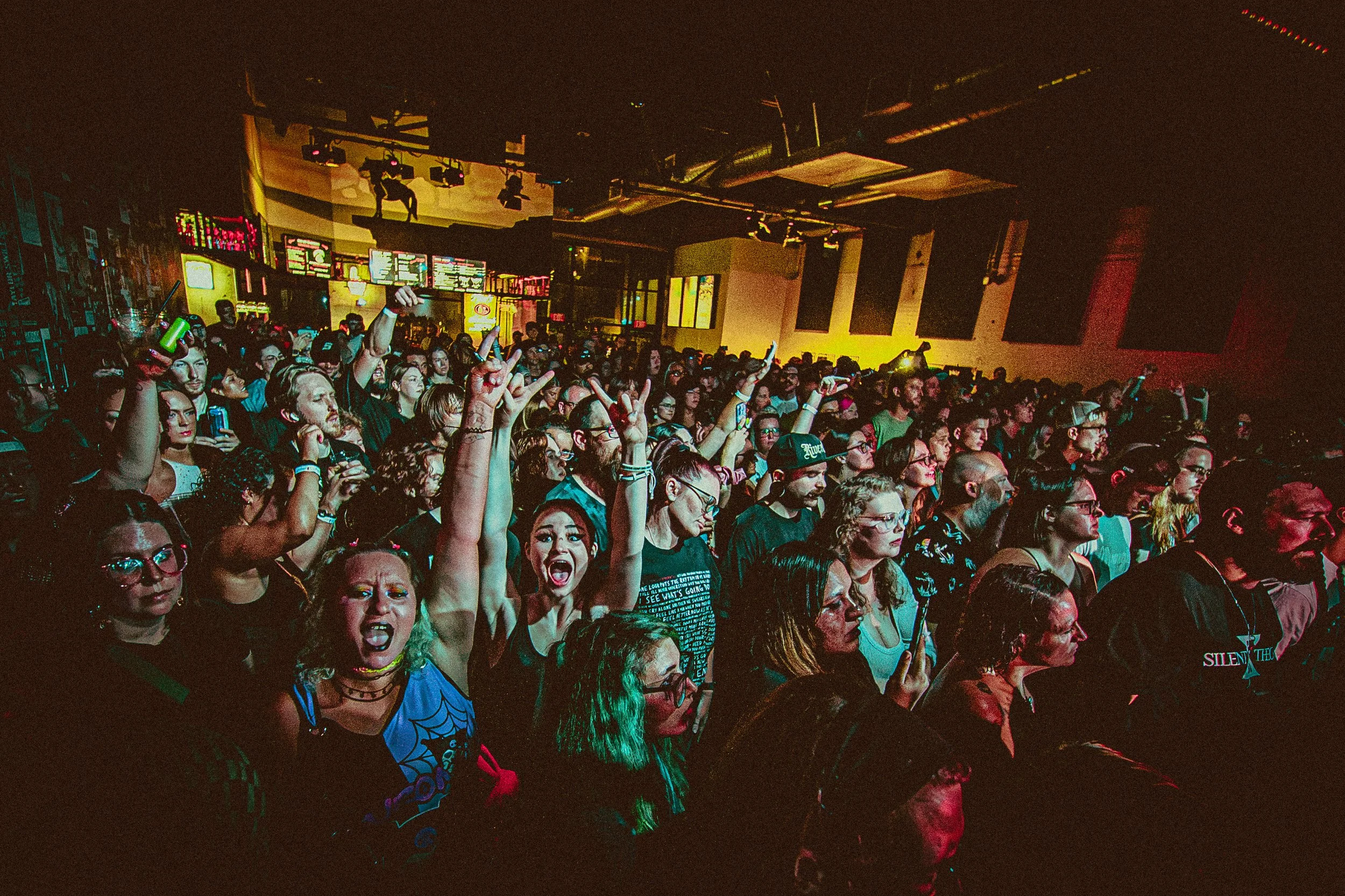 Red Jumpsuit Apparatus-6.JPG