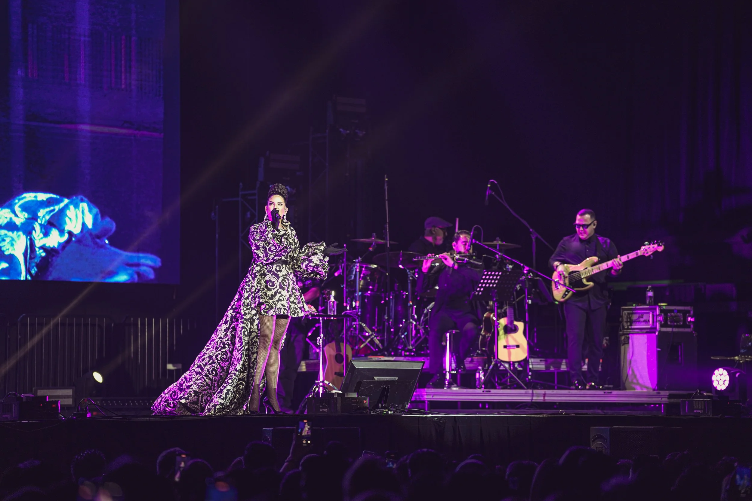 Natalia Jiménez: La Jiménez USA Tour