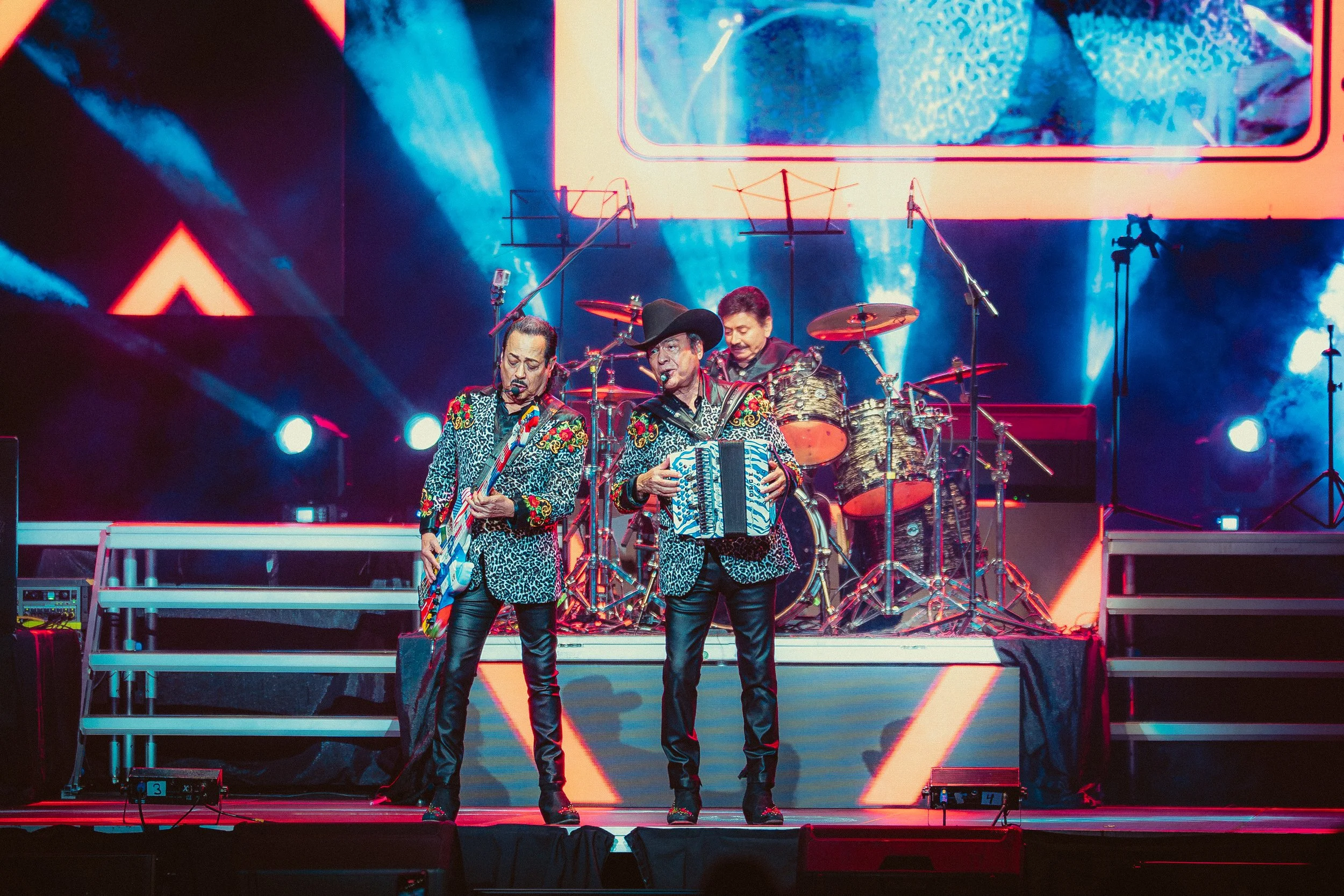 Los Tigeres Del Norte-8.jpg