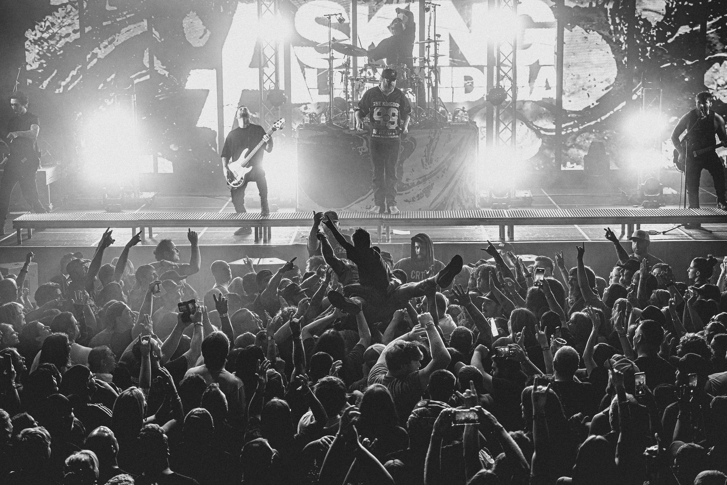 Asking Alexandria-45.JPG