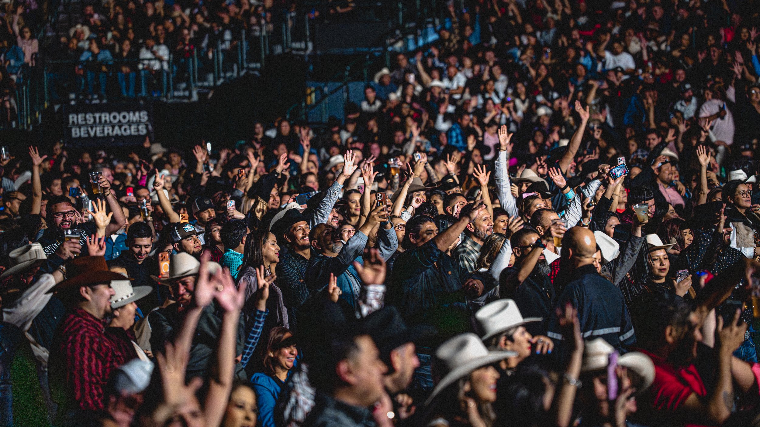 Los Tigeres Del Norte-15.jpg