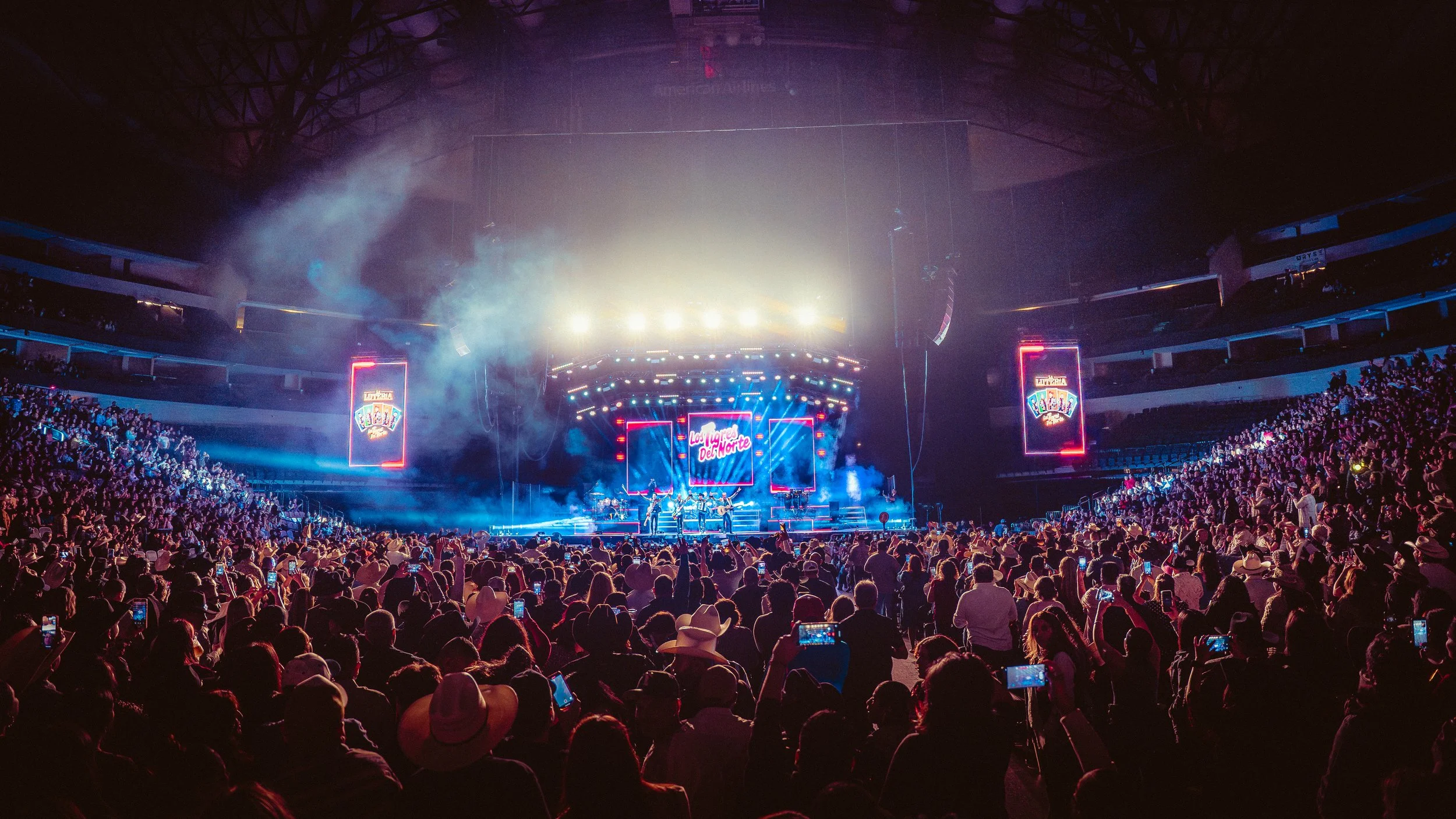 Los Tigeres Del Norte-9.jpg