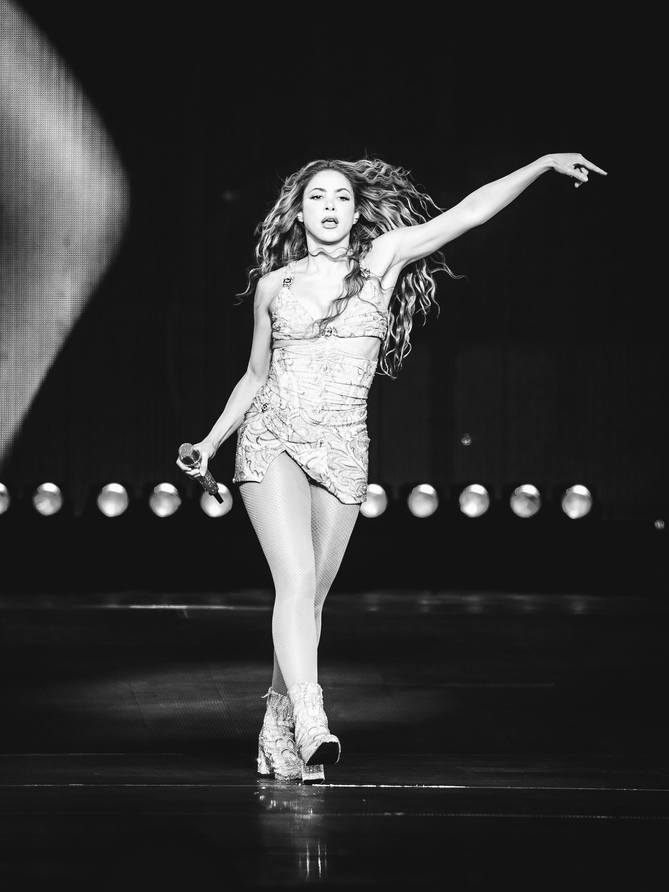 Shakira-45.jpeg