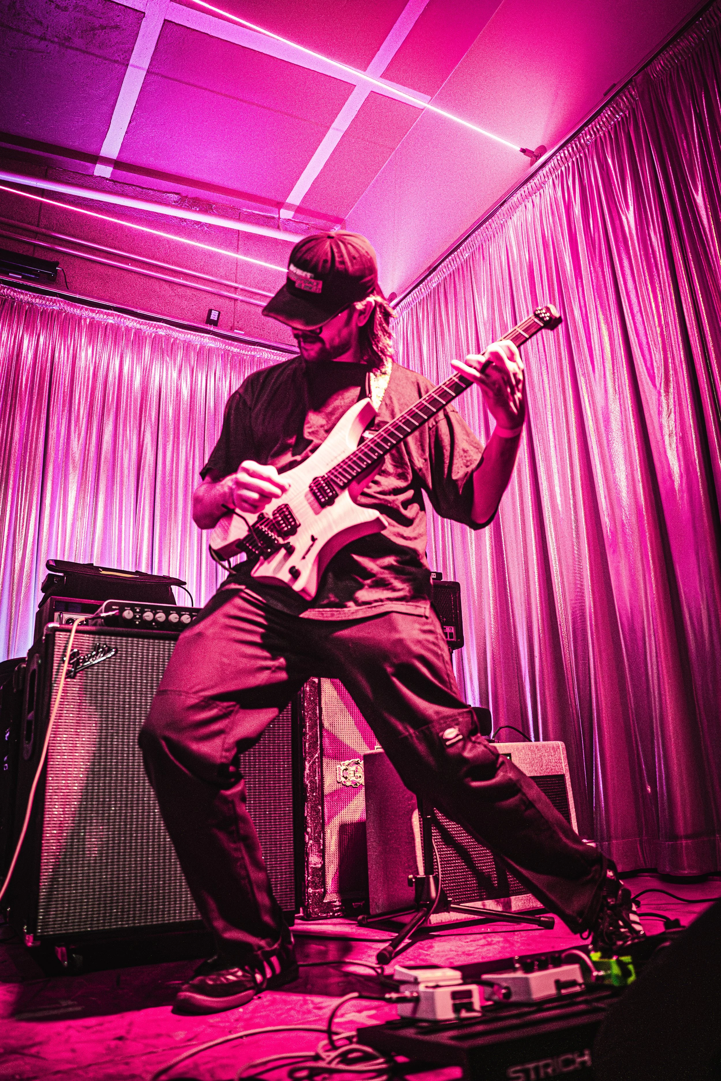 LIQUID GIRLFRIEND_-10.jpeg