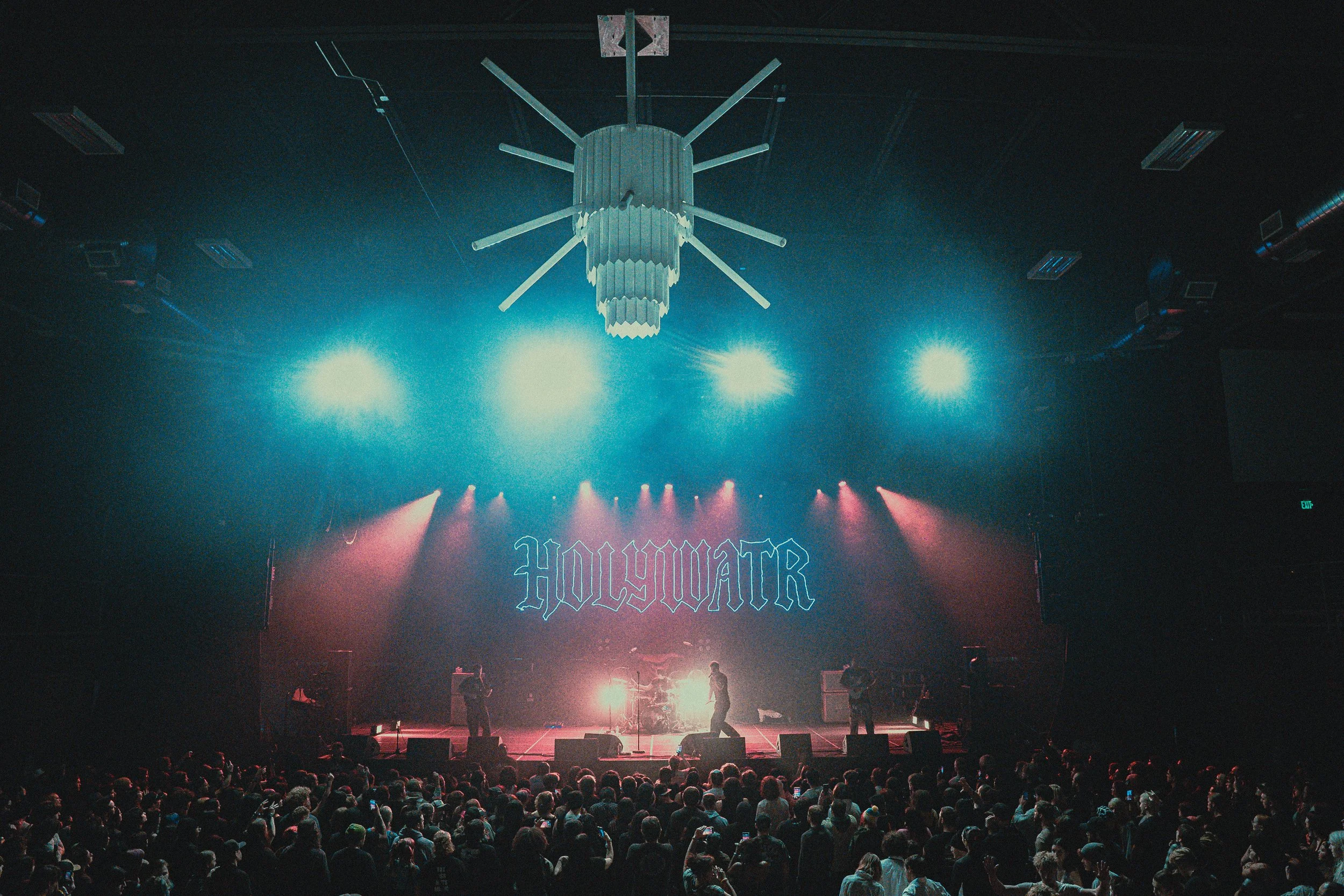 HOLYWATR-13.jpeg
