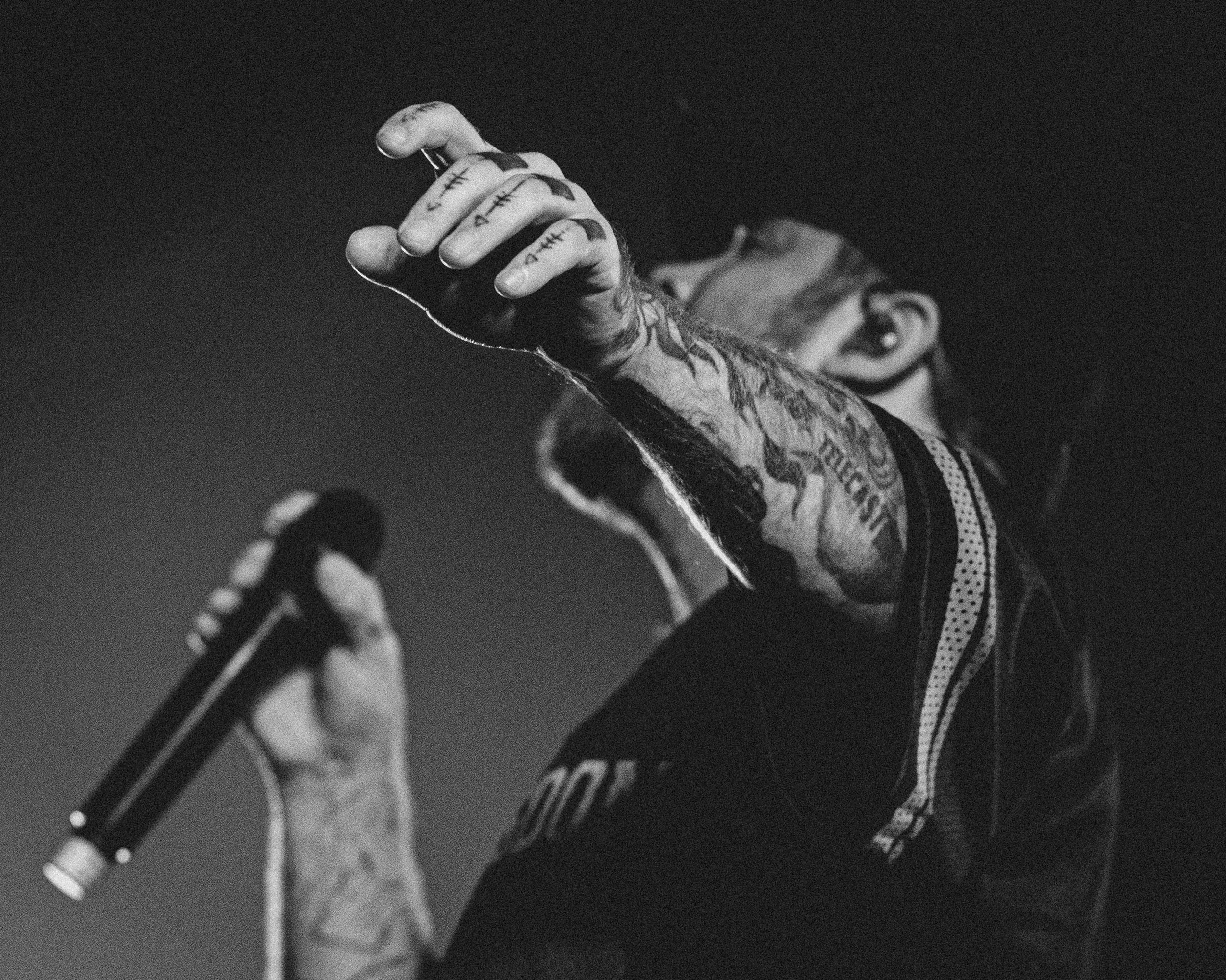 Asking Alexandria-22.JPG