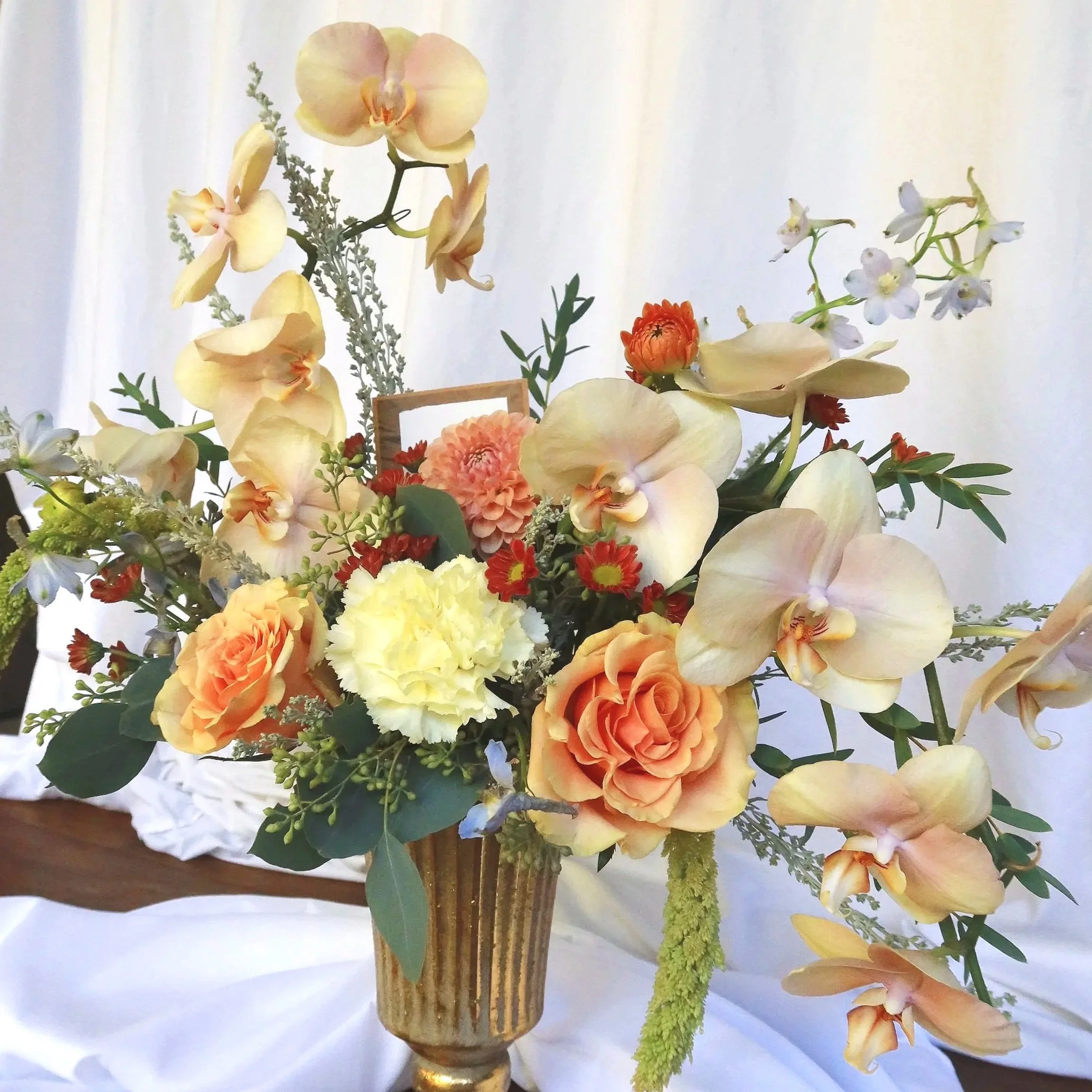 Small One-Sided Arrangement