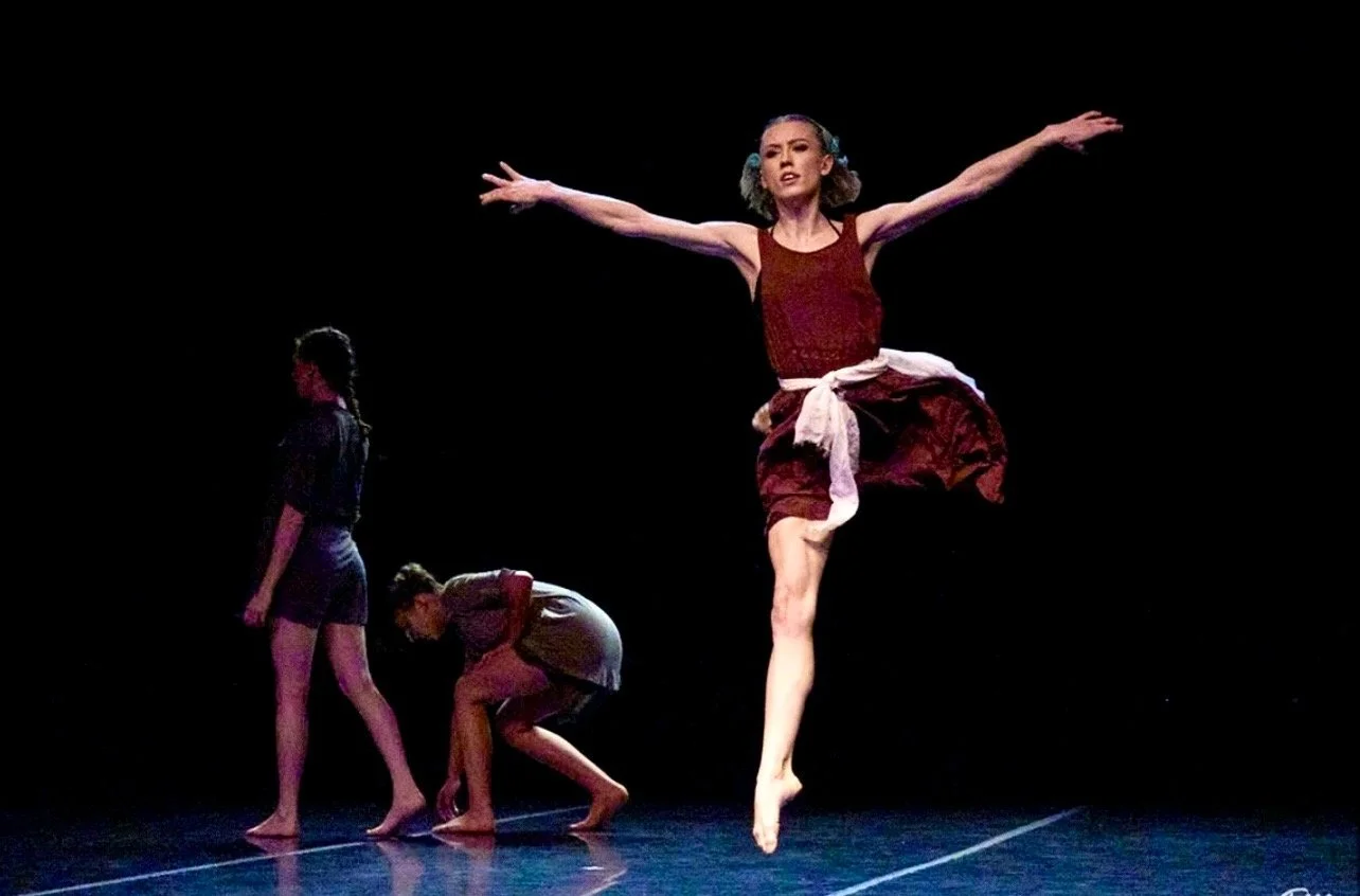 Hannah Gaetke in Crystal Ball Photographed by Shannon Bramham