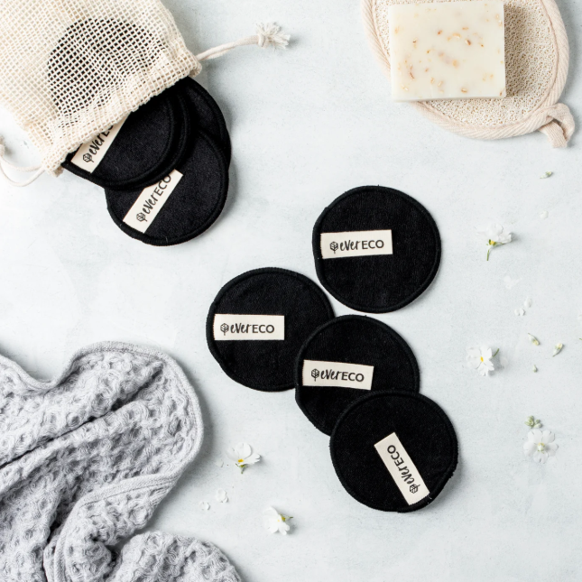Ever Eco Black Makeup Pads.png