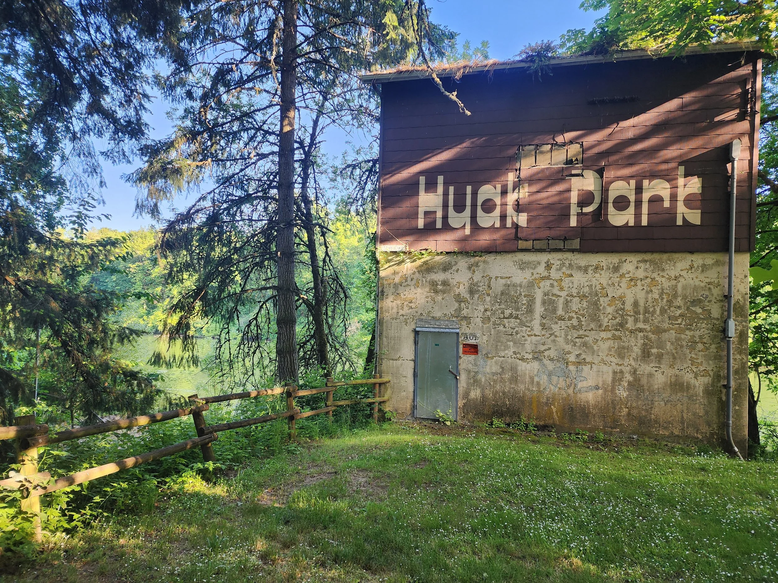Hyak Park