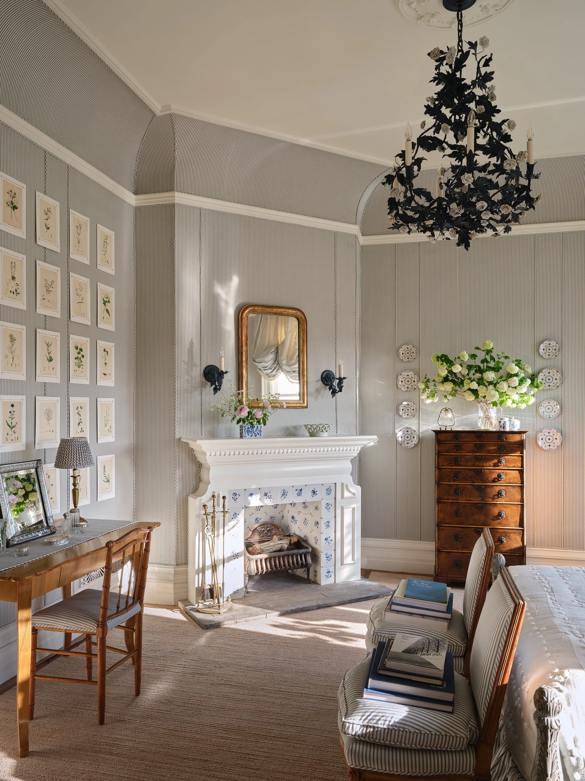 Lamberto Showcase 0306.jpg