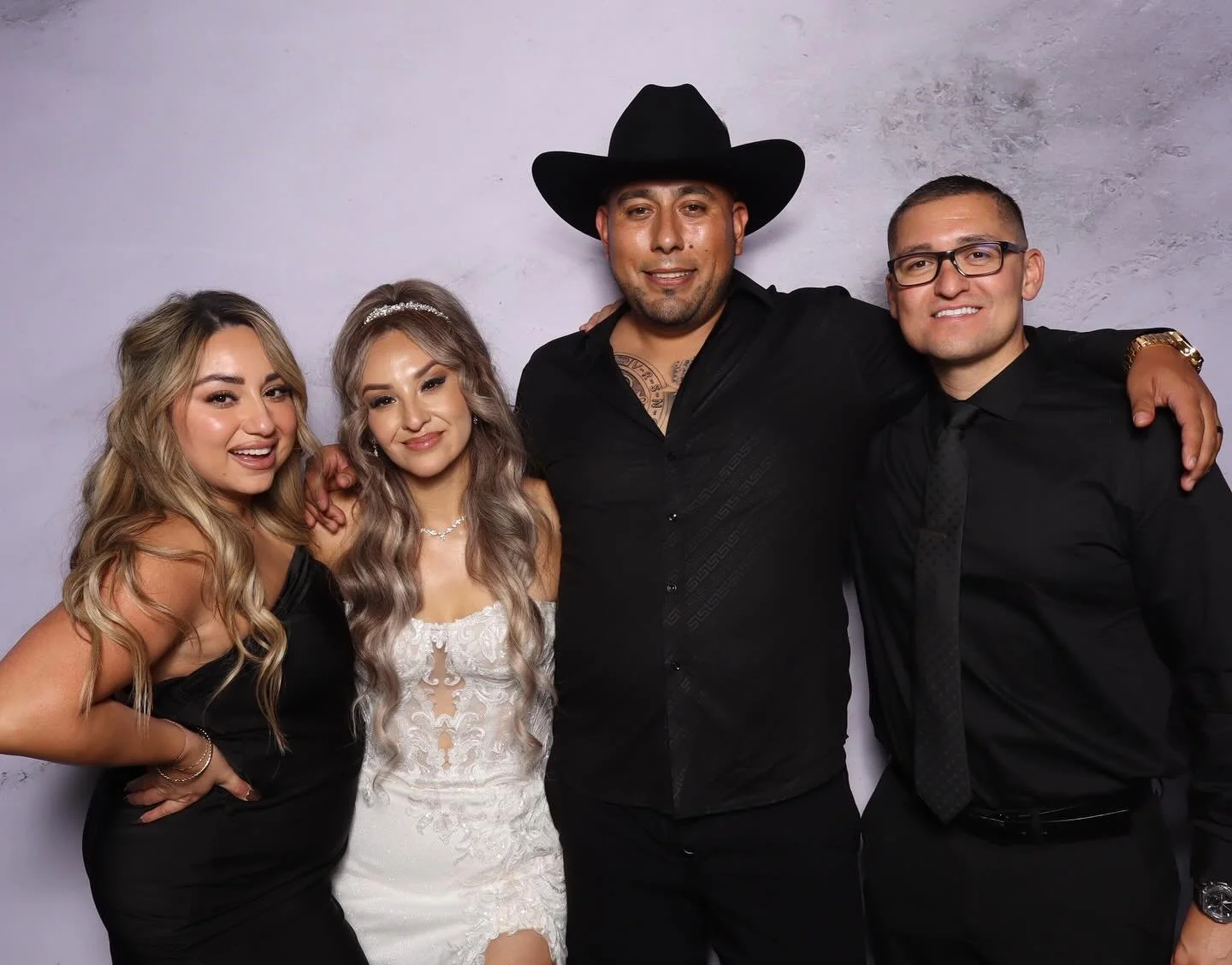 Love was in the air at David &amp; Julie&rsquo;s wedding! ✨ We were so honored to bring our photo booth to their big day, giving guests a chance to capture fun memories while celebrating such a beautiful love story. 🖤🤍

📸 From heartfelt moments to