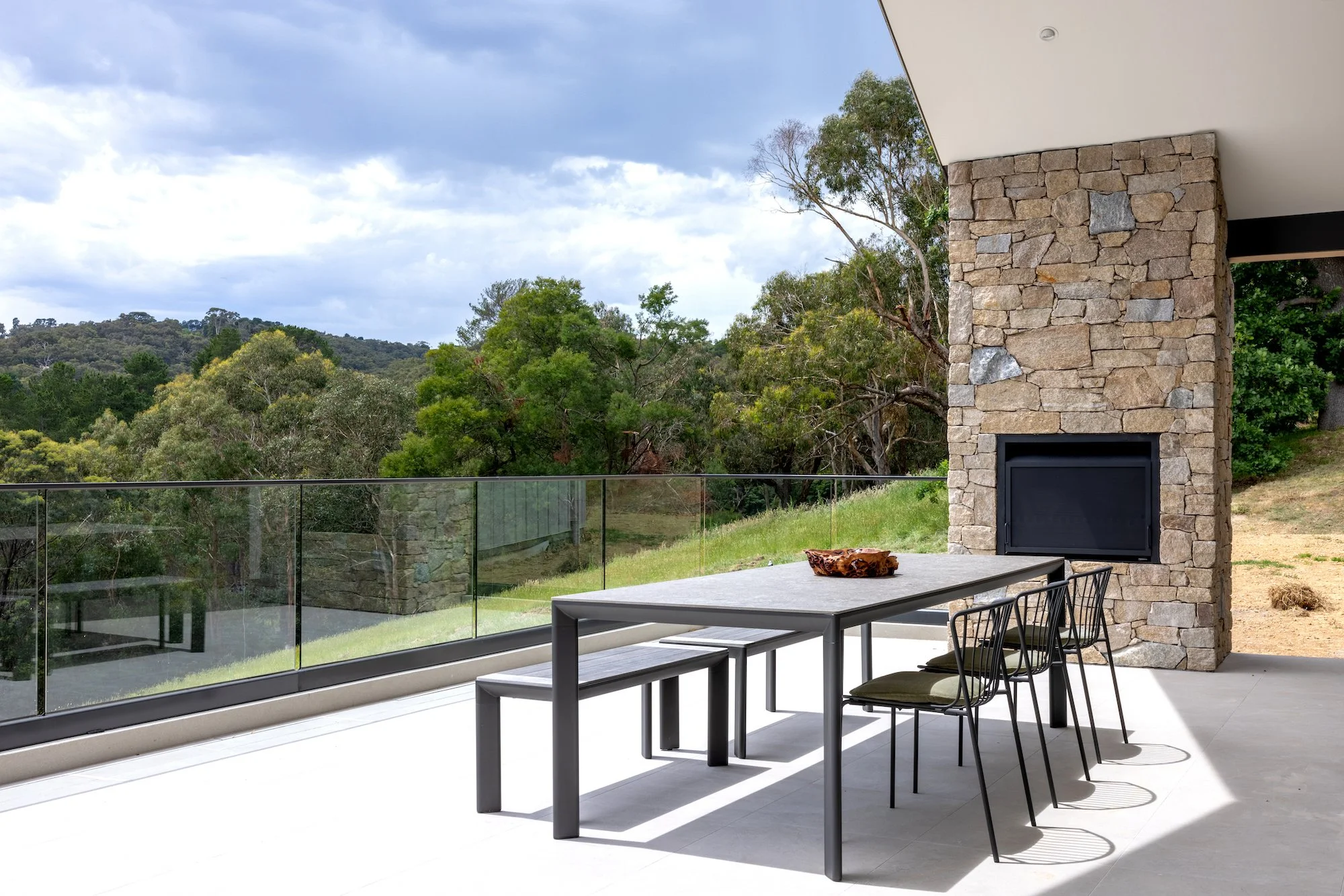 Hillside Home_07.jpg