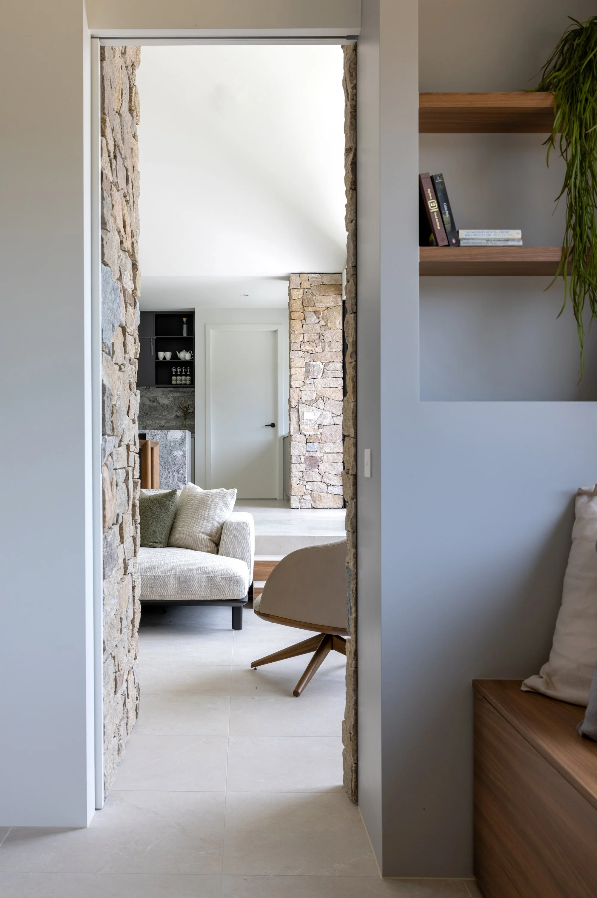 Hillside Home_13.jpg