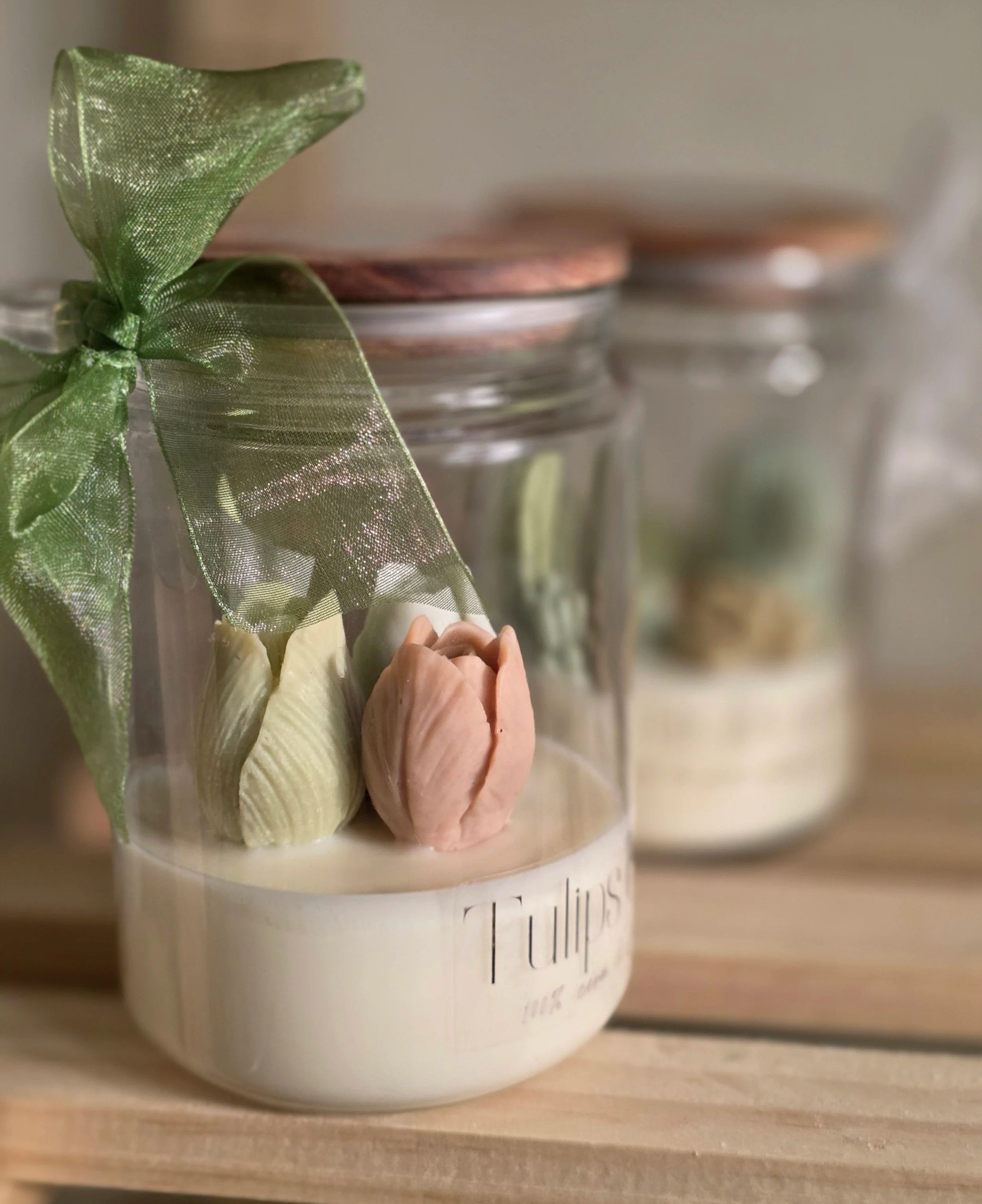 Tulip candle