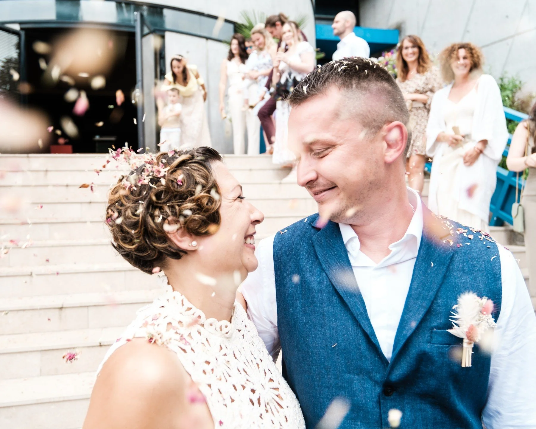 Premier reportage de mariage en photo !

Un grand merci &agrave; Jonathan et Marion de m'avoir fait confiance pour capturer leurs plus beaux moments !