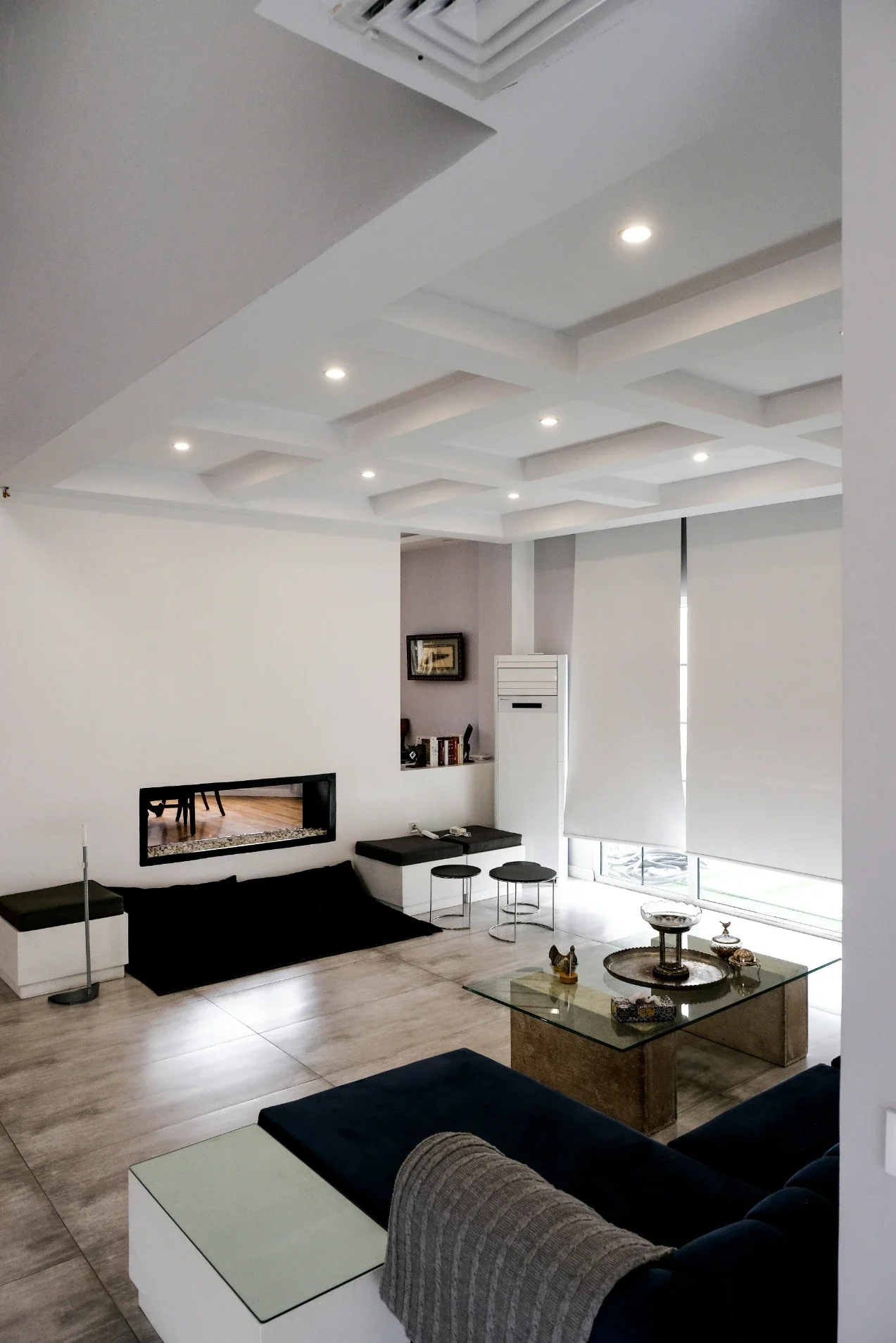 Downlights vs Ceiling Lights: Which Option Makes More Sense in Modern Homes?