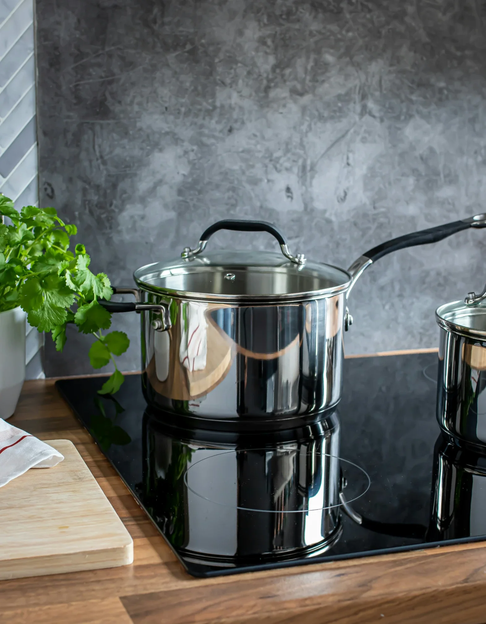 Common Induction Cooktop Problems and How Professional Repairs Help