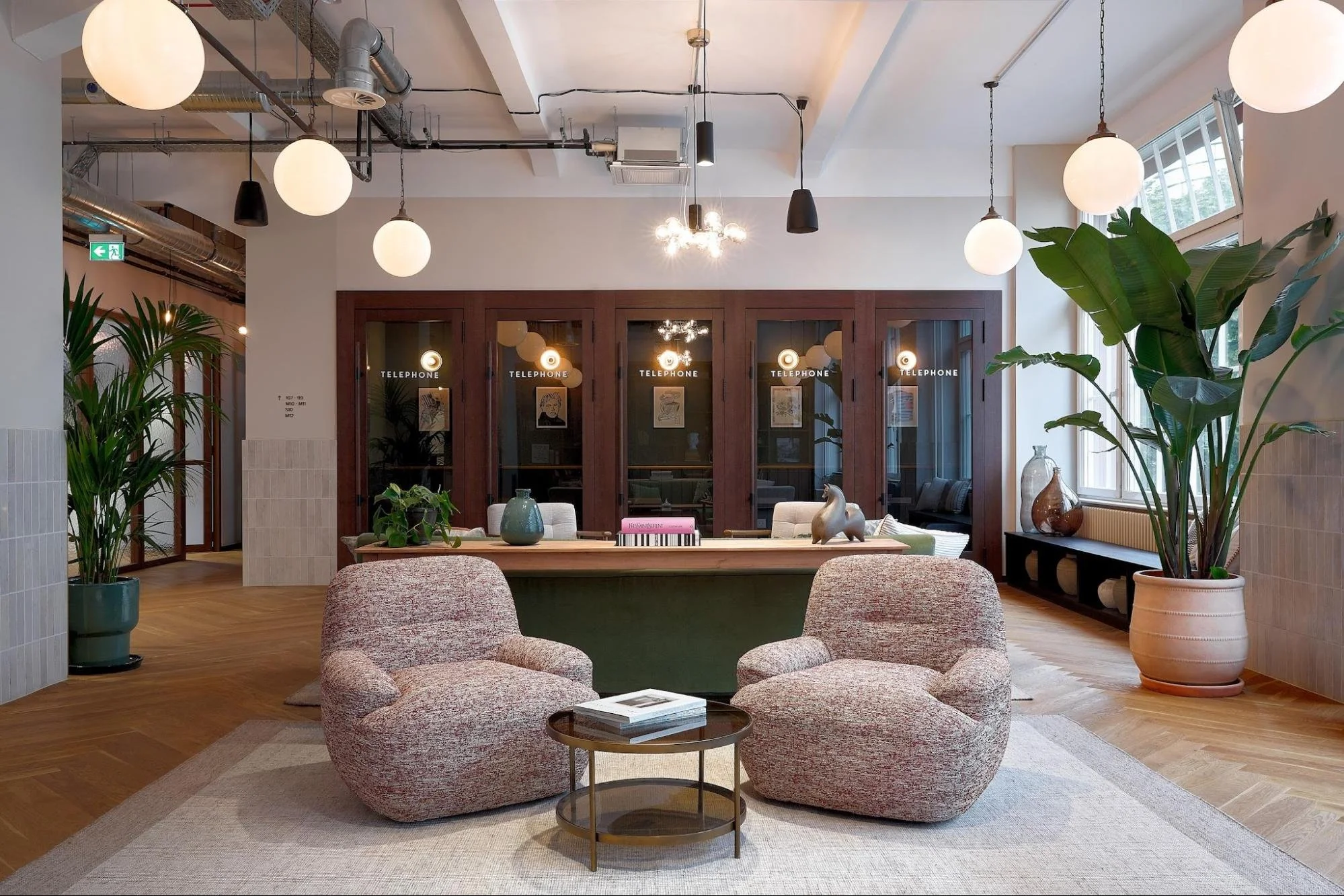 The Real Benefits of Coworking Offices for Startups — And Why the Environment Matters More Than You Think