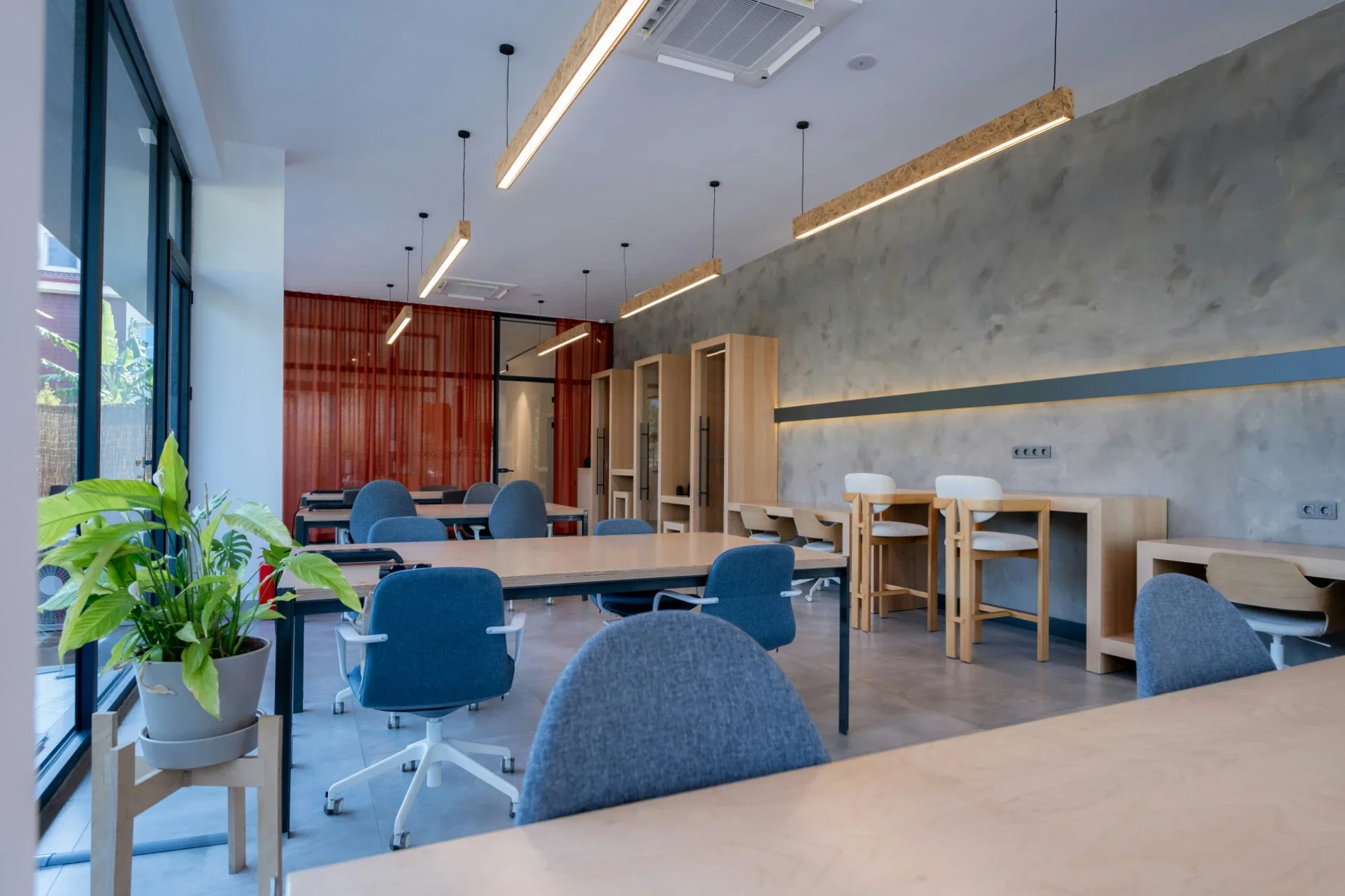 How to Plan an Office Layout That Supports Focus, Comfort, and Daily Workflow