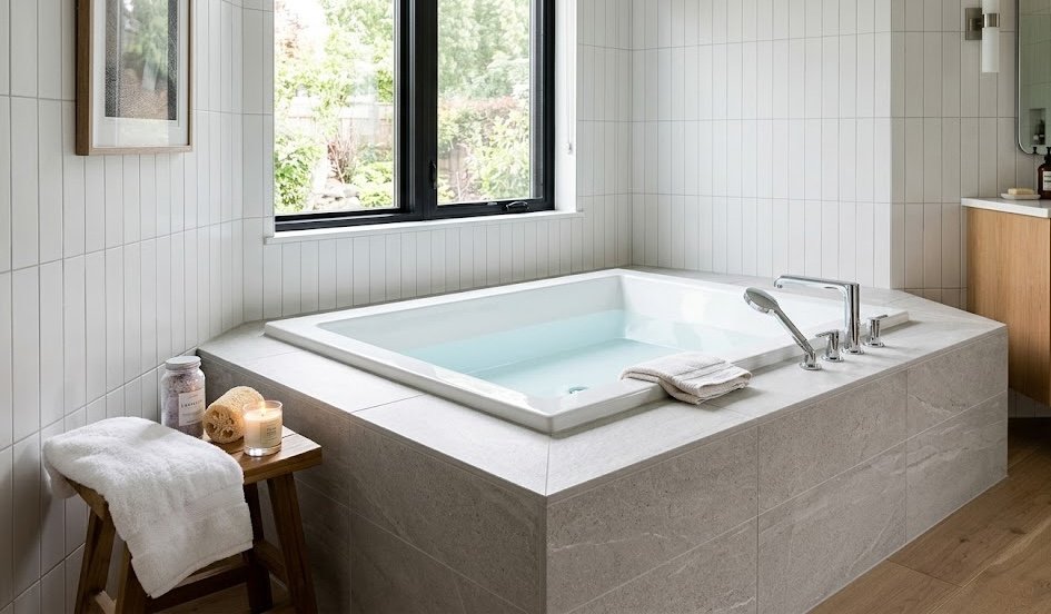 Drop in Tubs for Functional and Elegant Bathrooms