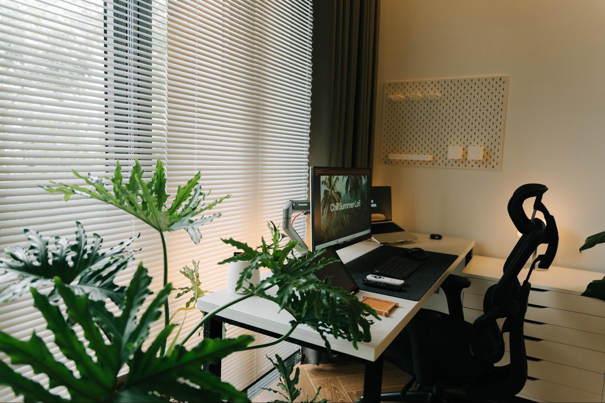 Designing Your Ideal Home Work Space: Simple Organization Tips
