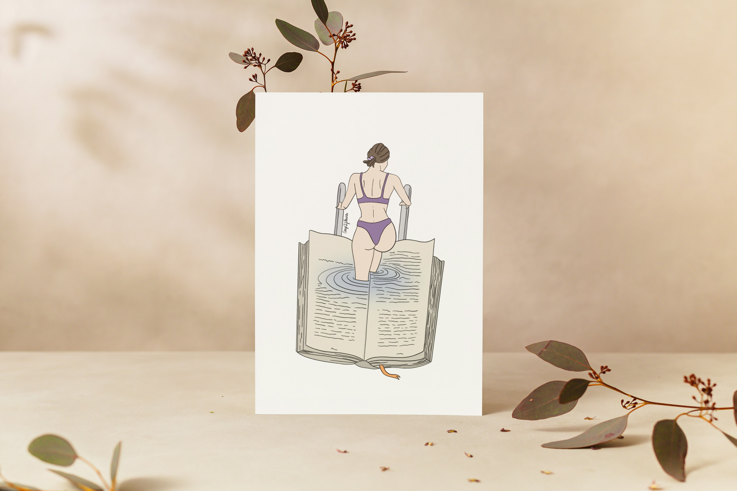 Une illustration d'une femme en sous-vêtements violets qui sort d'un livre ouvert avec de l'eau. La femme a des chaussettes de crutches. La scène est stylisée et minimaliste.