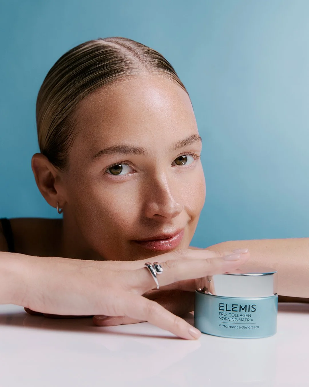 MATRIX_MORNING_MODEL_SHOT7C _HIGH_RES_JPG.jpg