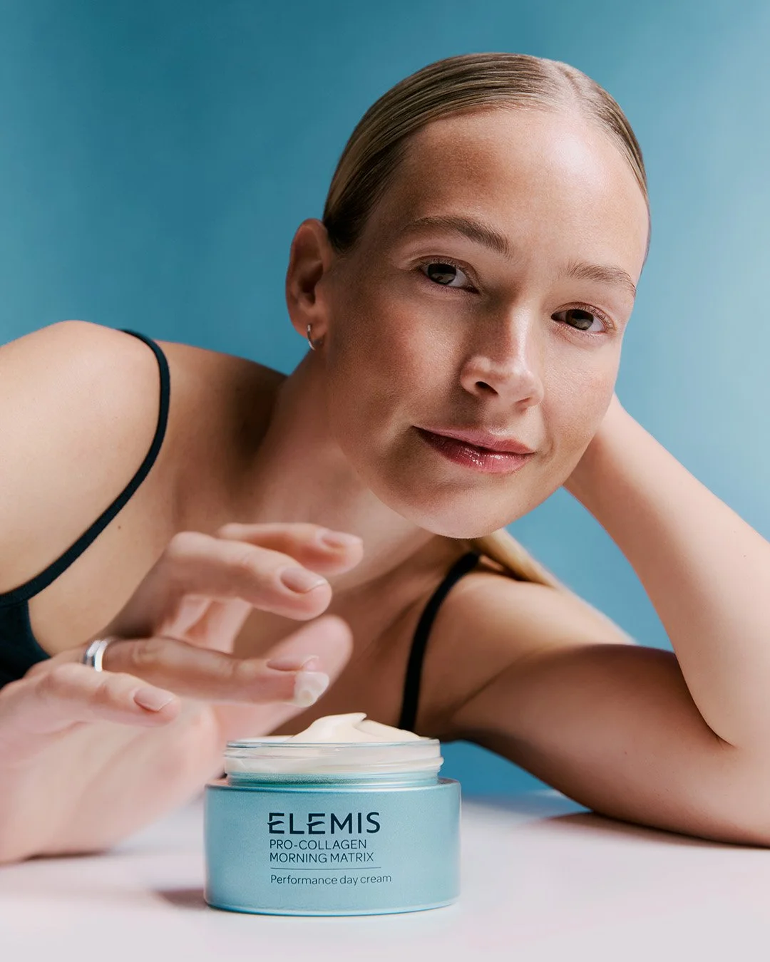 MATRIX_MORNING_MODEL_SHOT7D _HIGH_RES_JPG.jpg