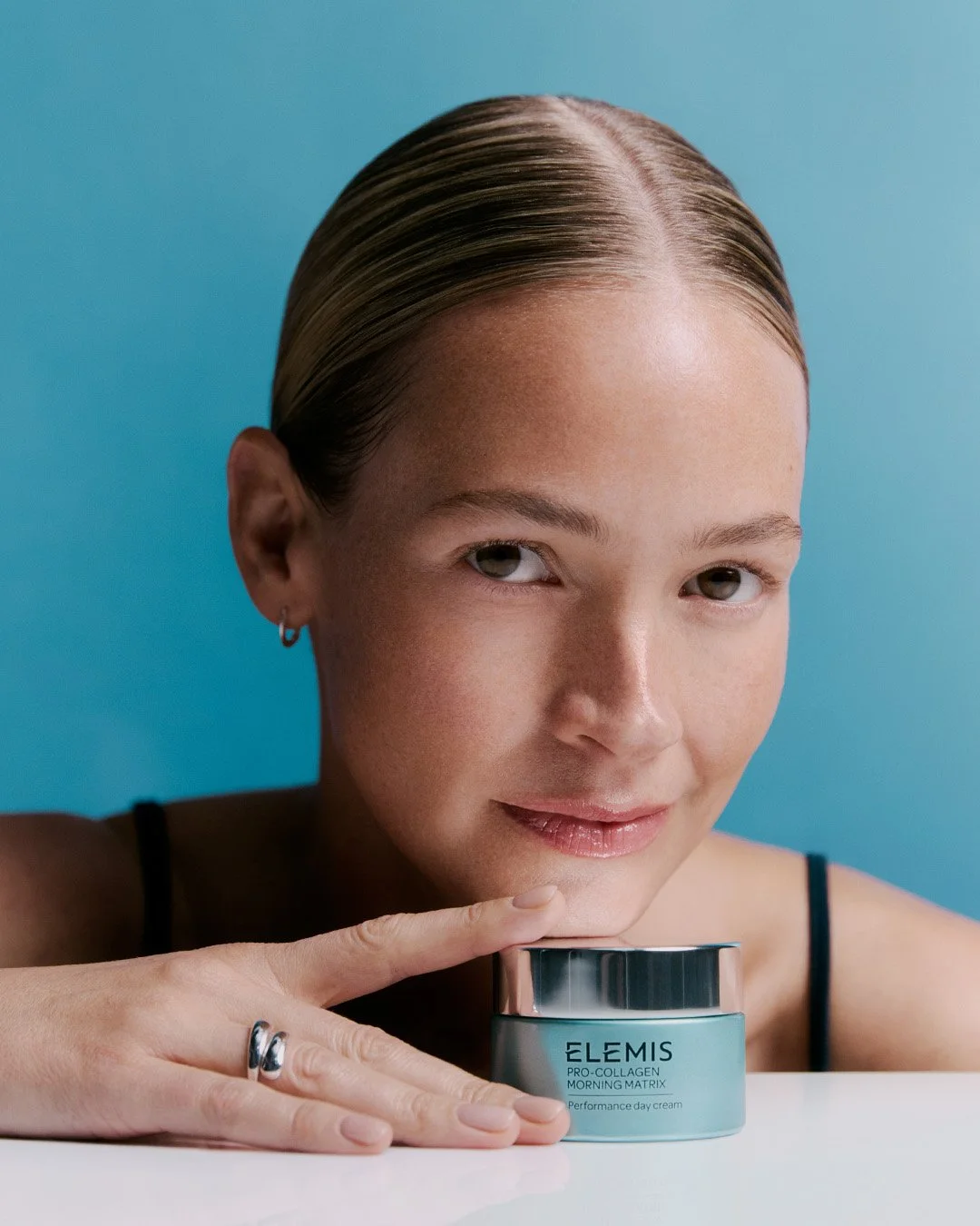 MATRIX_MORNING_MODEL_SHOT7B _HIGH_RES_JPG.jpg