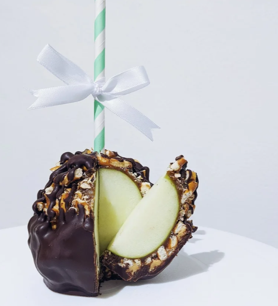 Peanut+Butter+Pretzel+apple+%283%29.png