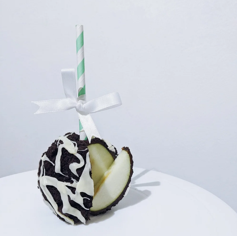 Cookies and cream (2).png