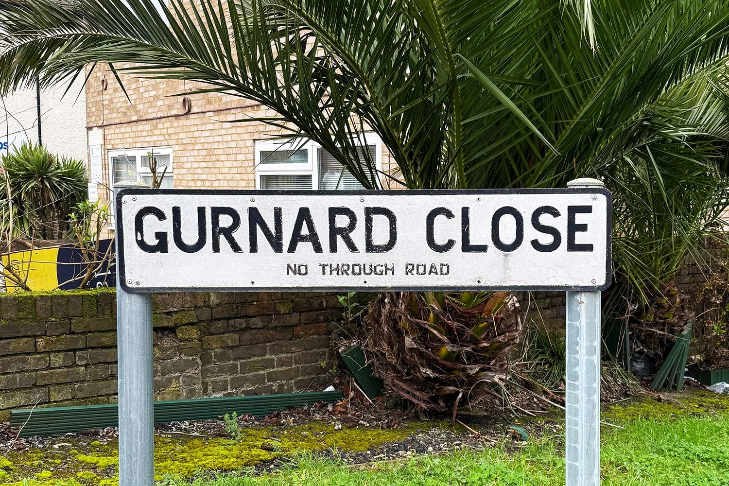 Gurnard Close street sign