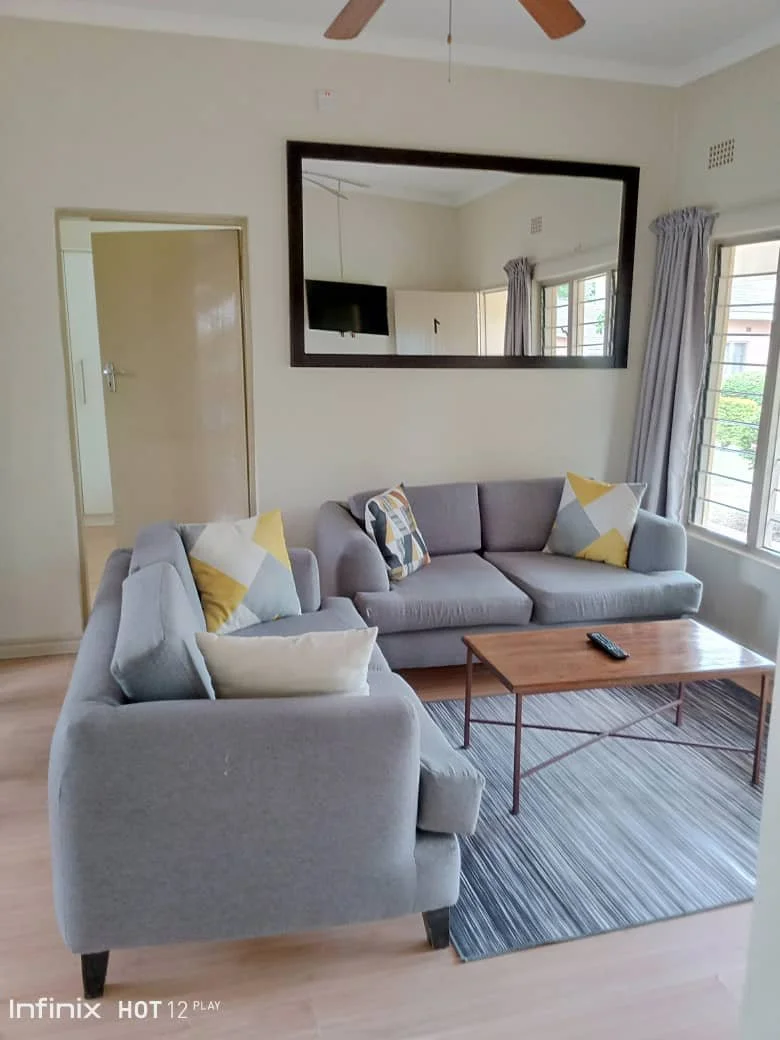 Livingroom.jpg
