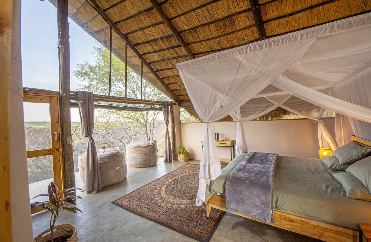 Taita-Falcon-lodge-Victoria-Falls-bushcamp-accommodation-37.jpg