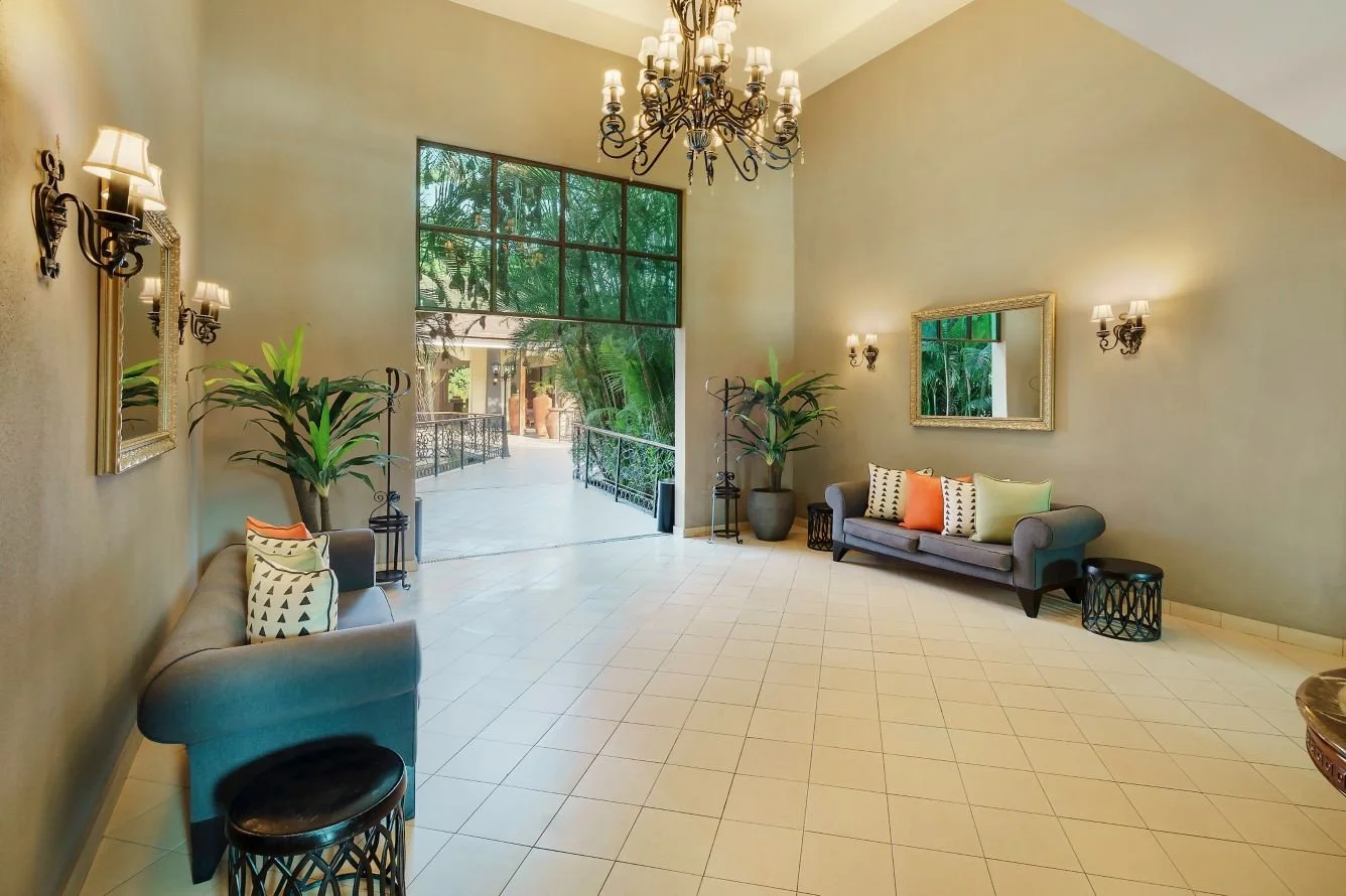 pr-lvili-inner-lobby-10045_Classic-Hor.jpg