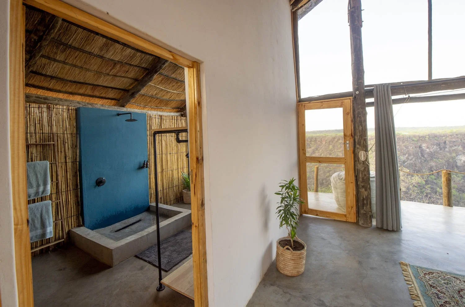Taita-Falcon-lodge-Victoria-Falls-bushcamp-accommodation-45.jpg