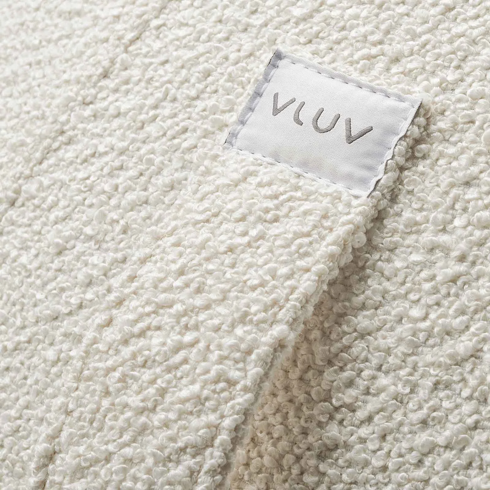 seat capsule white-2.jpg