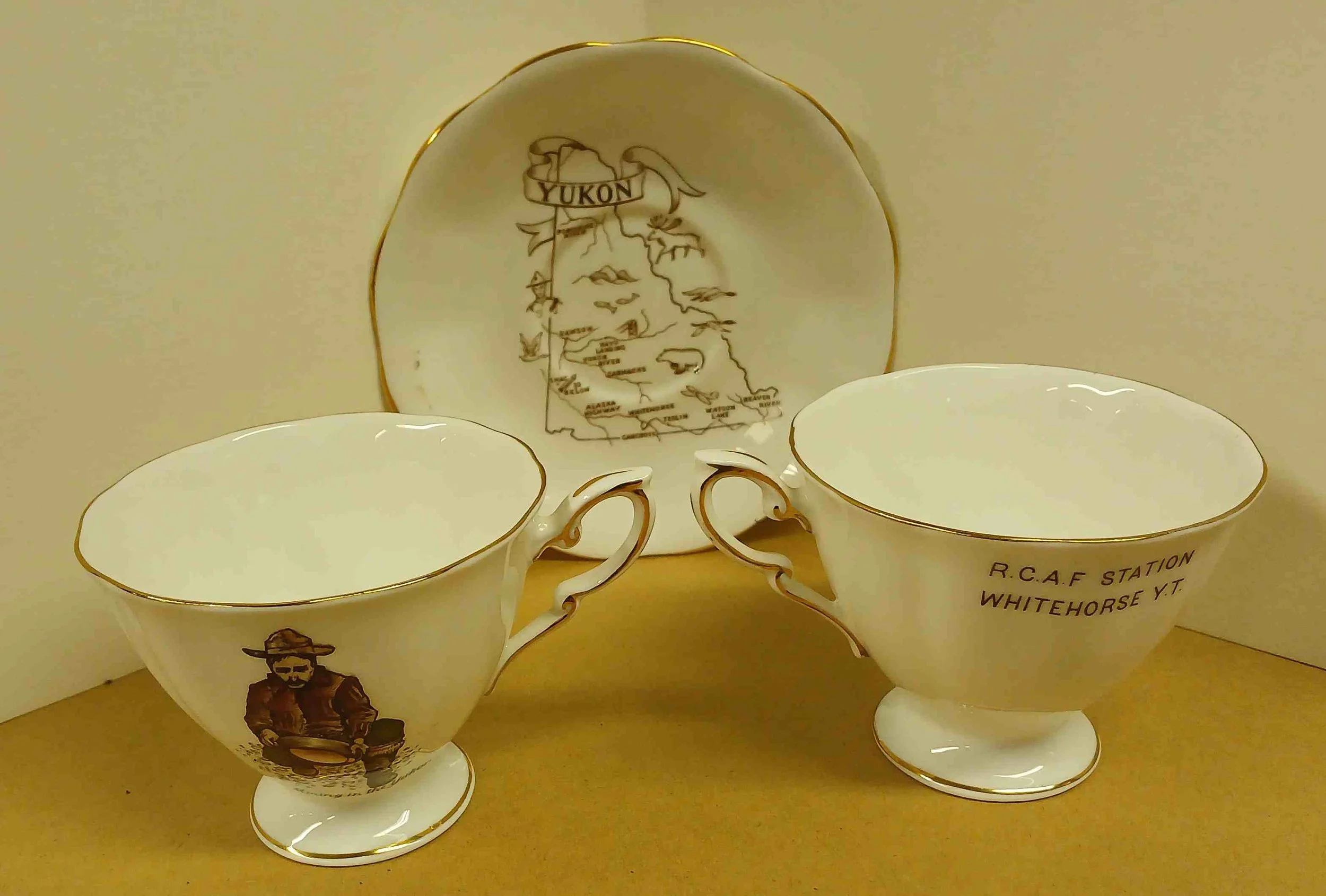 5 RCAF Whitehorse cups & saucers. Royal standard bone china