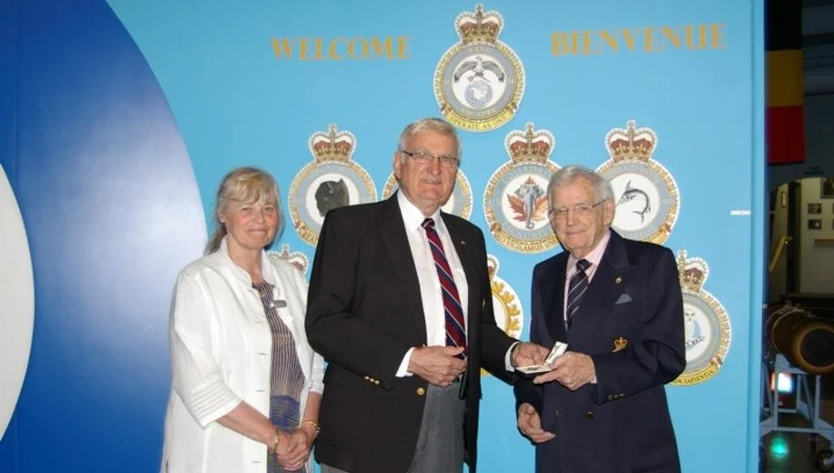 L-R Carol Hopkins, MGen Ian Patrick, Museum Society Chairman, and Roy Loomer. 