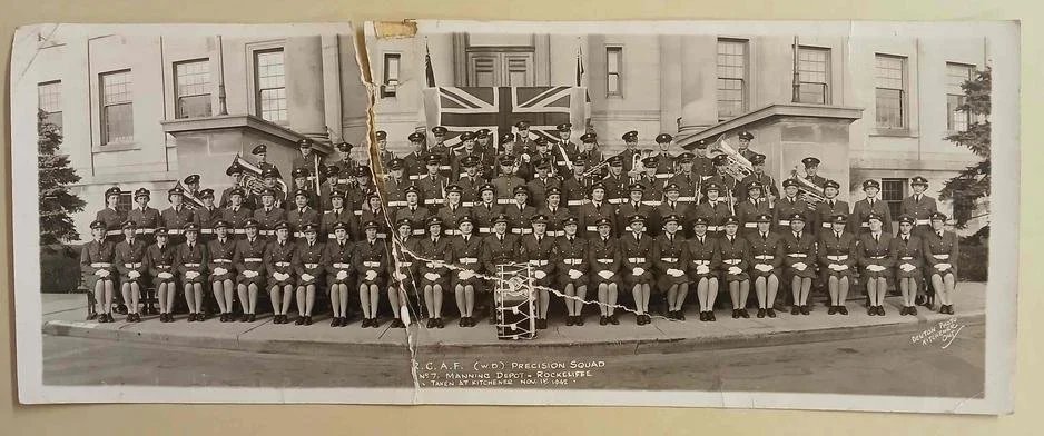 RCAF Precision Squad No 7 Manning Depot - Rockcliffe. Kitchener 1 Nov 1942